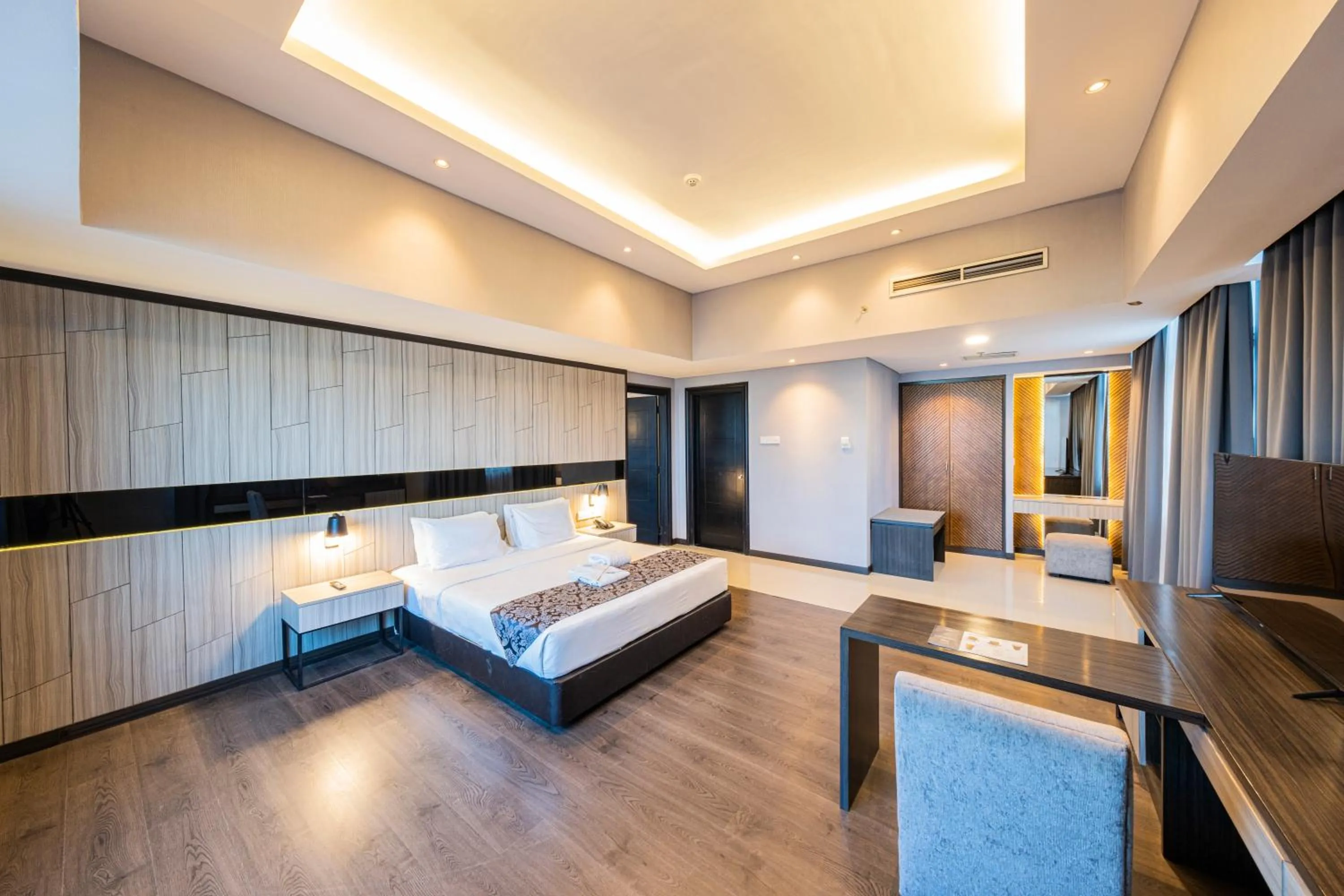 Bedroom, Bed in Grand Jatra Hotel Pekanbaru