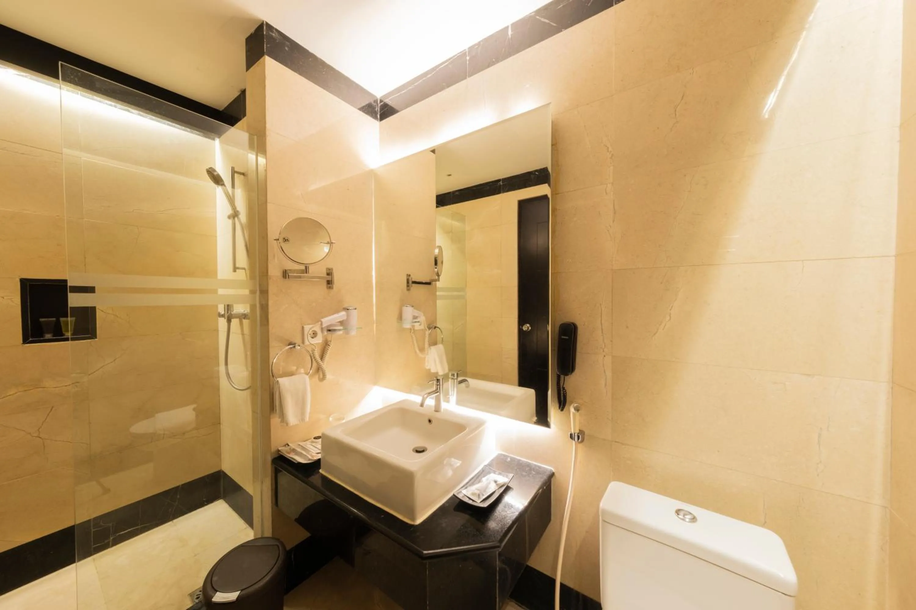 Bathroom in Grand Jatra Hotel Pekanbaru