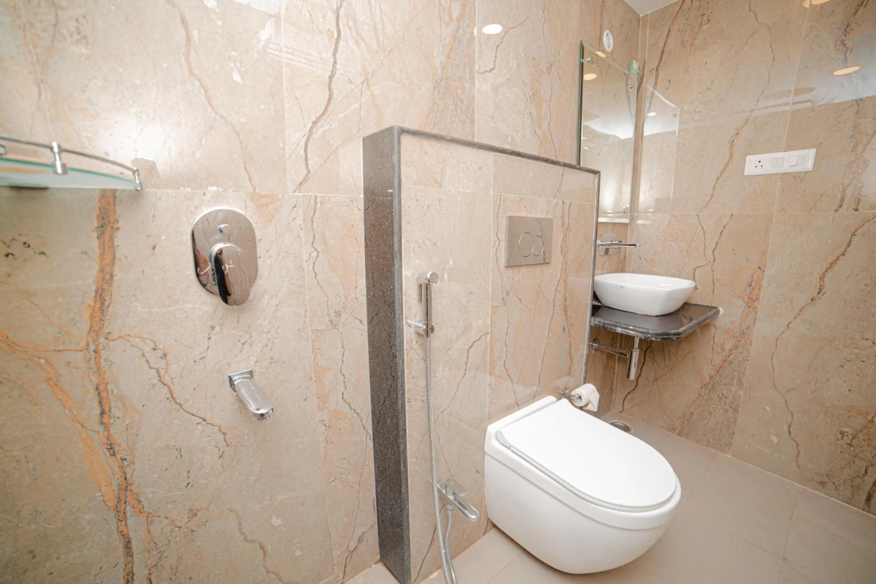 Bathroom in Pearl Courtyard