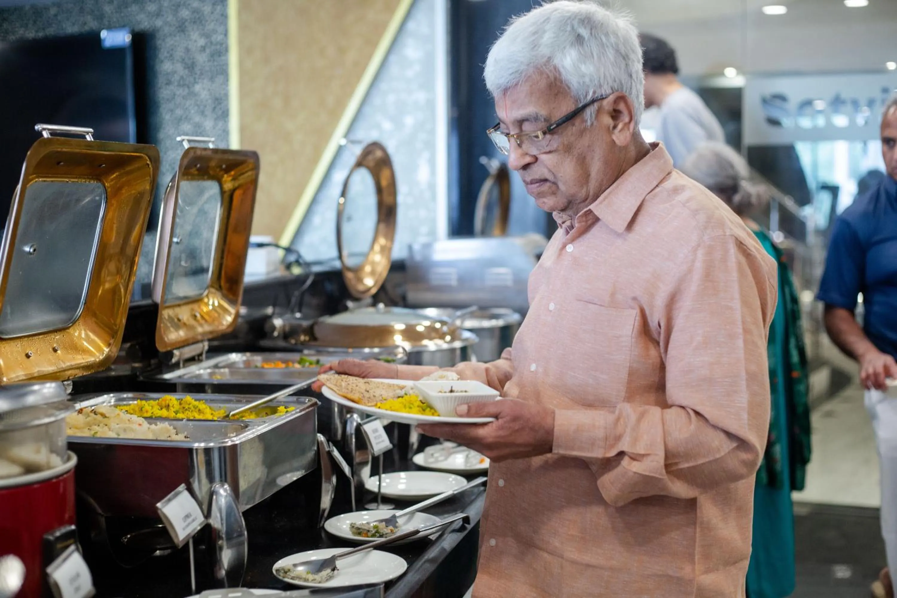 Guests in Pearl Courtyard