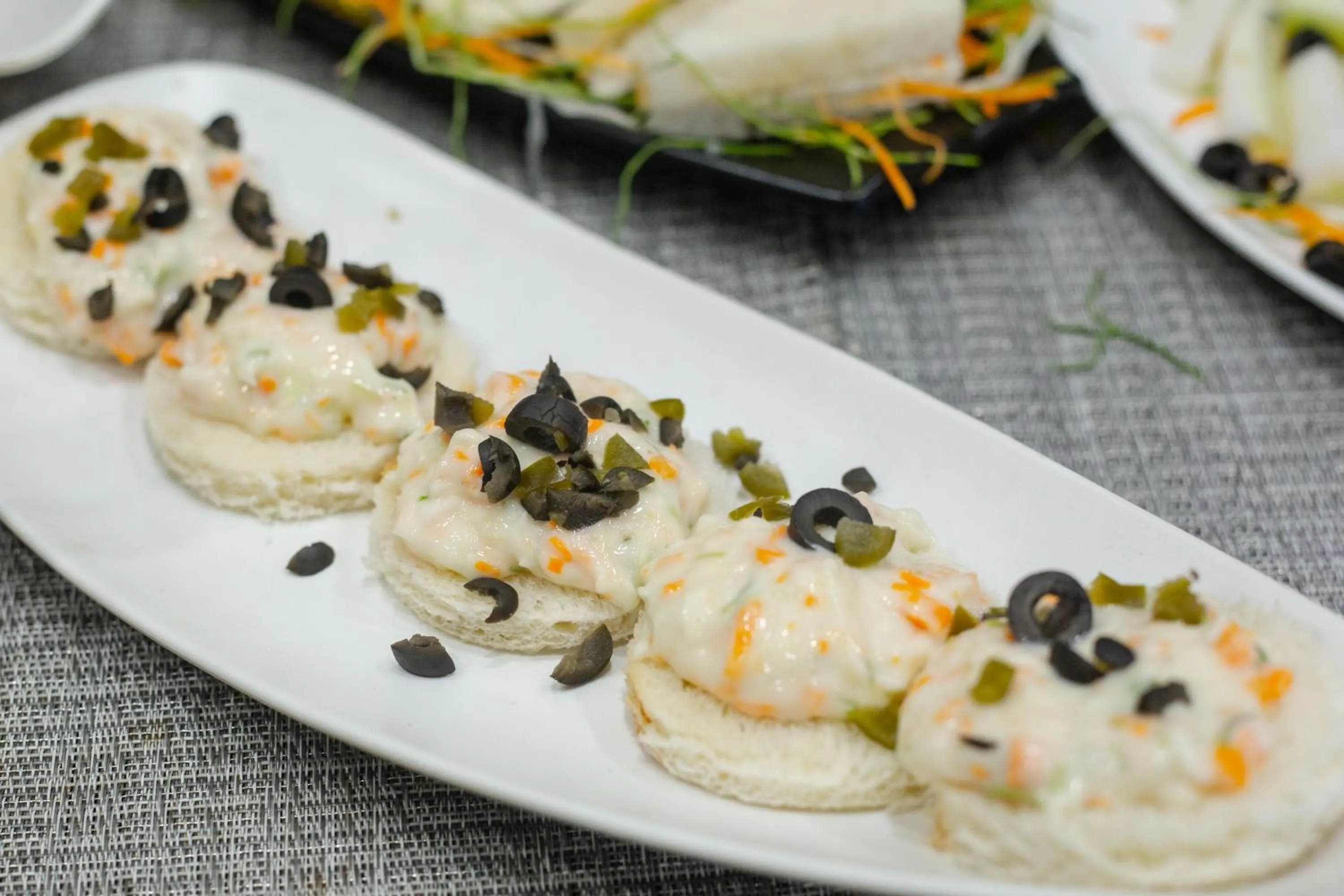 Food in Pearl Courtyard