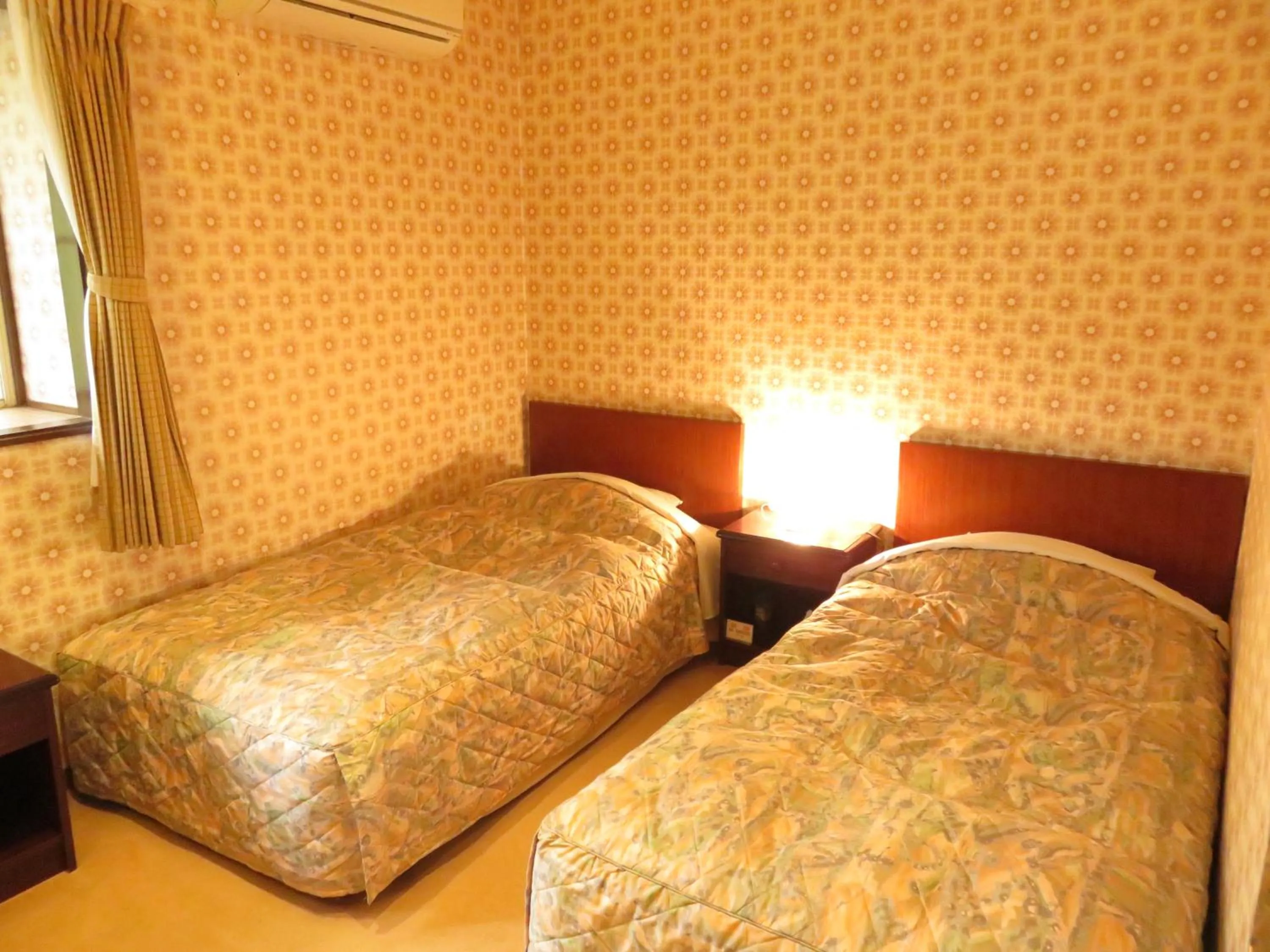 Photo of the whole room, Bed in Nikko Pension L'escale