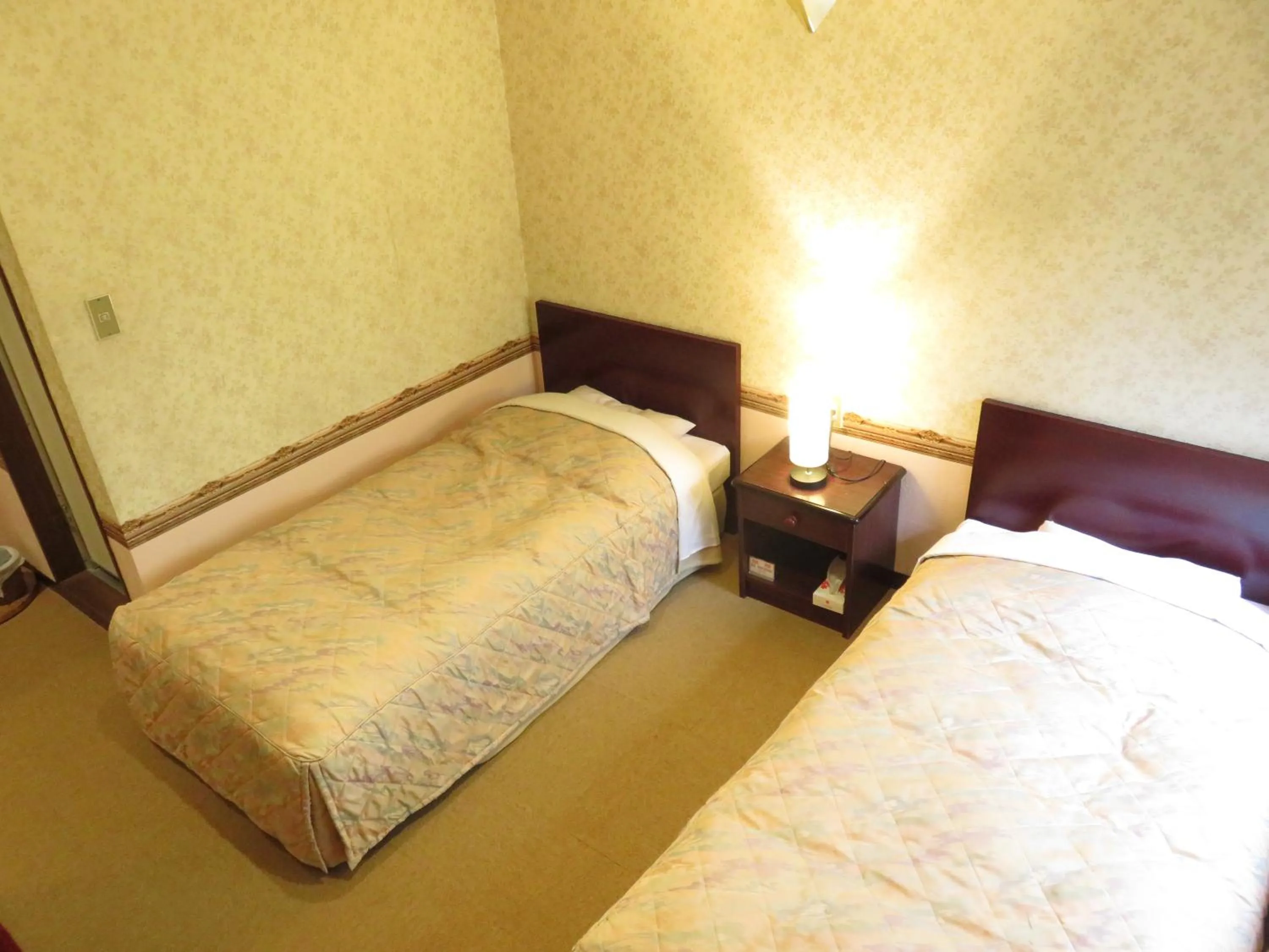 Photo of the whole room, Bed in Nikko Pension L'escale