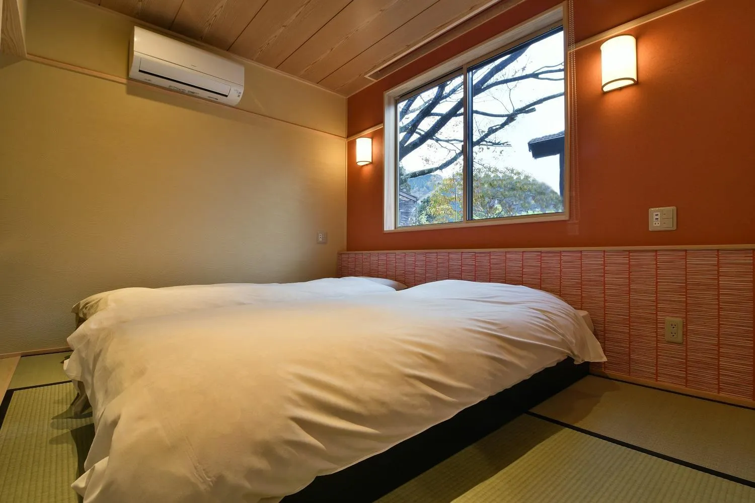 Bedroom, Bed in Ryokan Sakaya