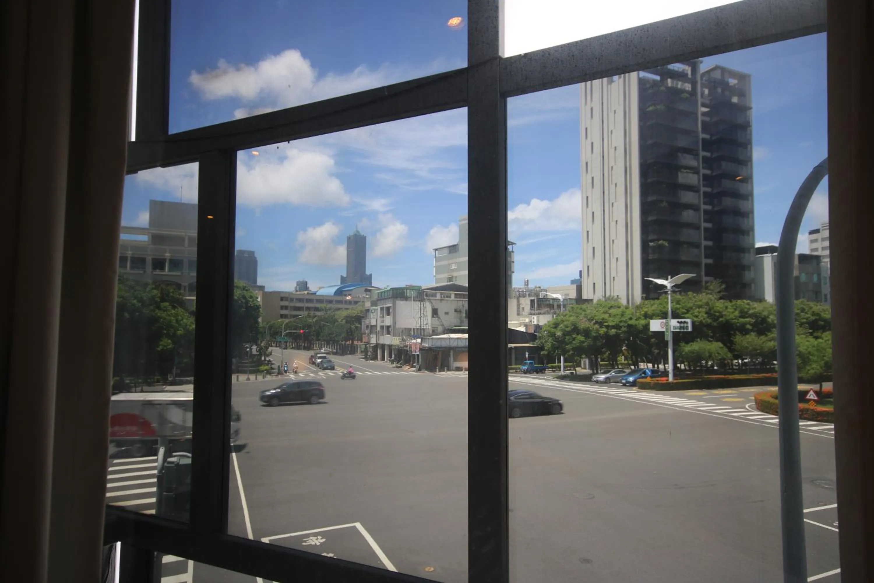 Hotel Papa Whale-Kaohsiung Formosa Boulevard