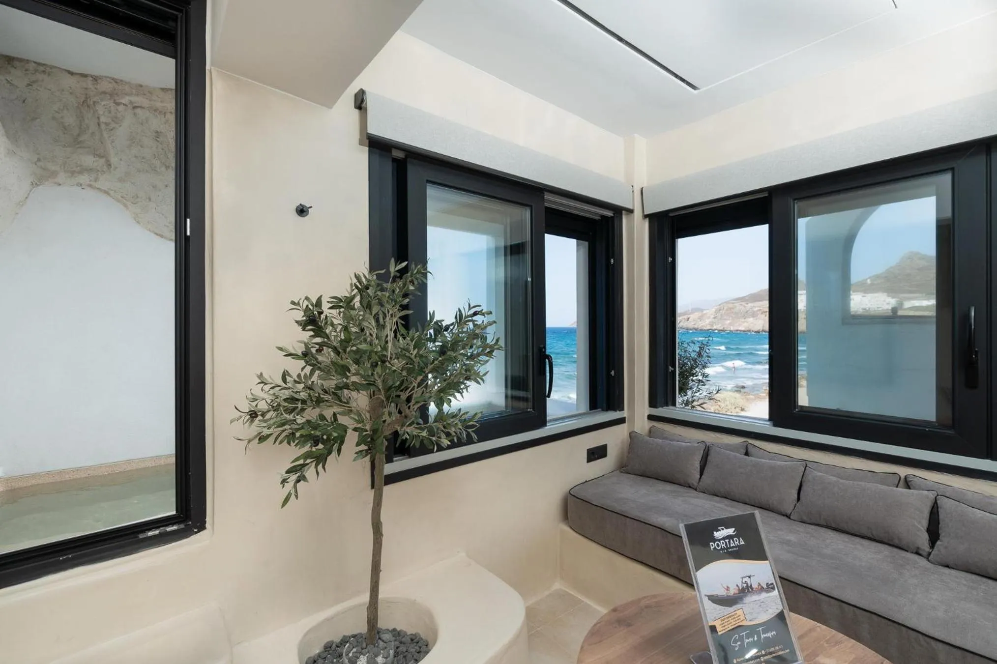 Portara Seaside Luxury Suites