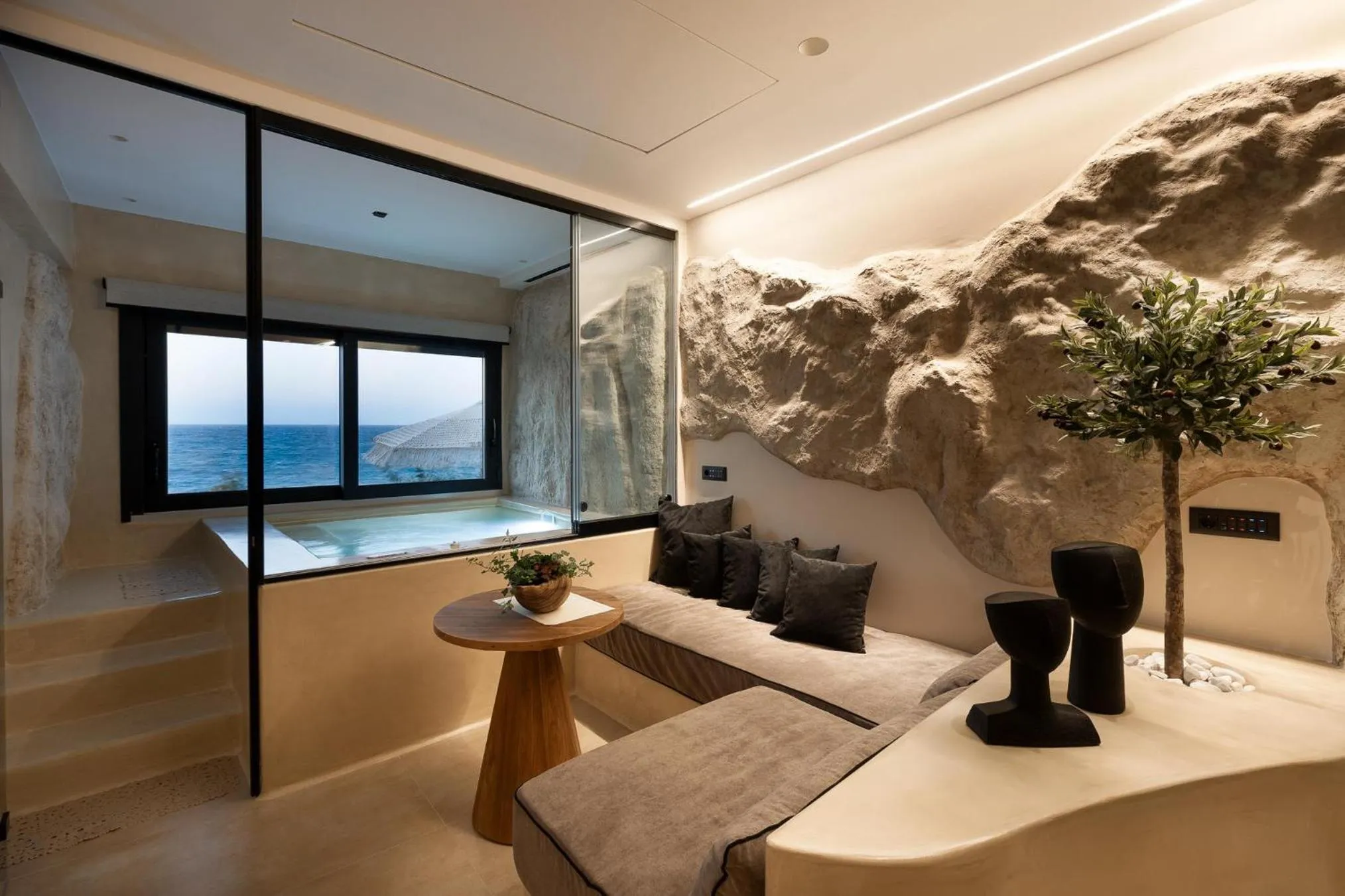 Portara Seaside Luxury Suites