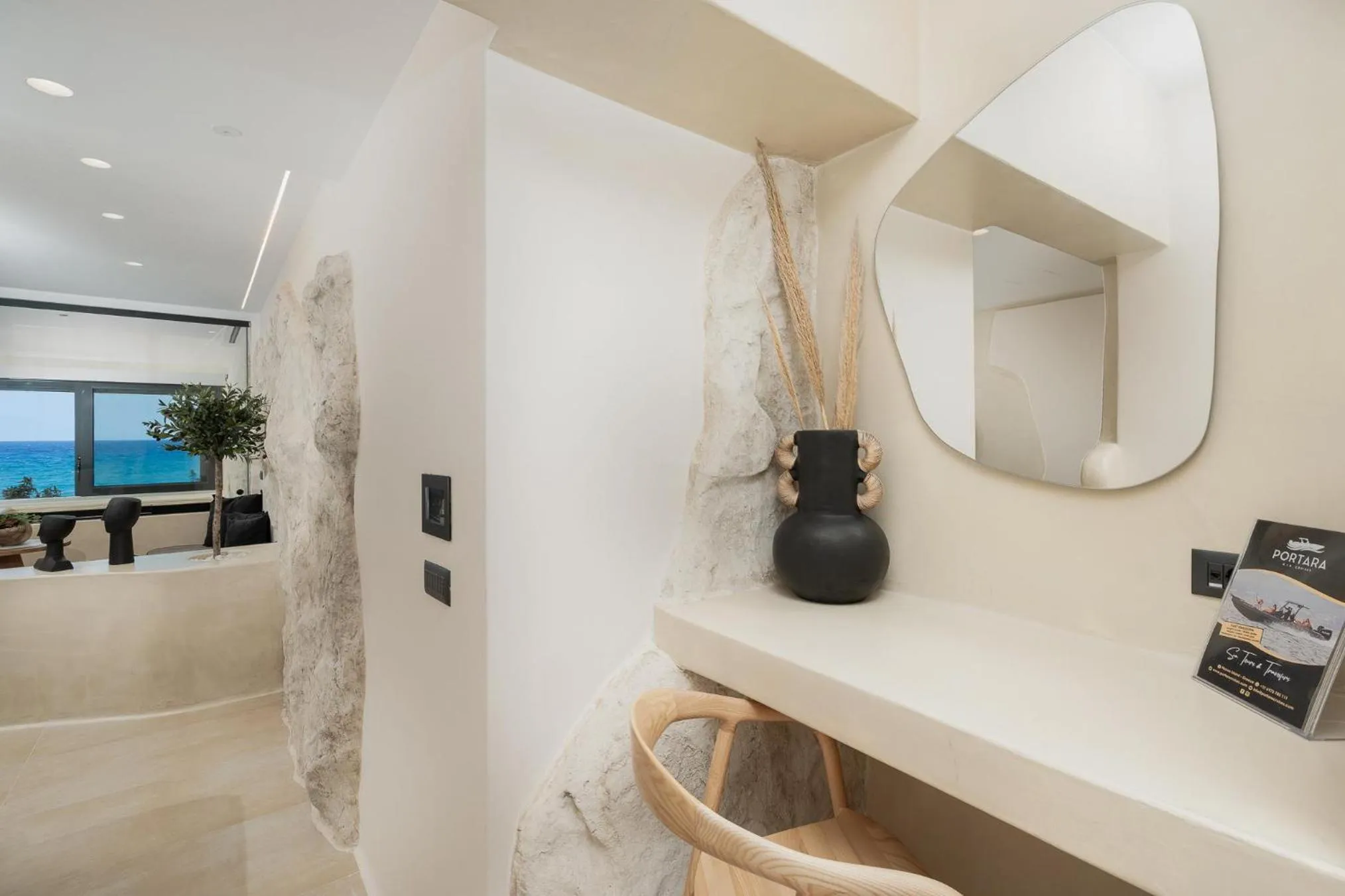 Portara Seaside Luxury Suites