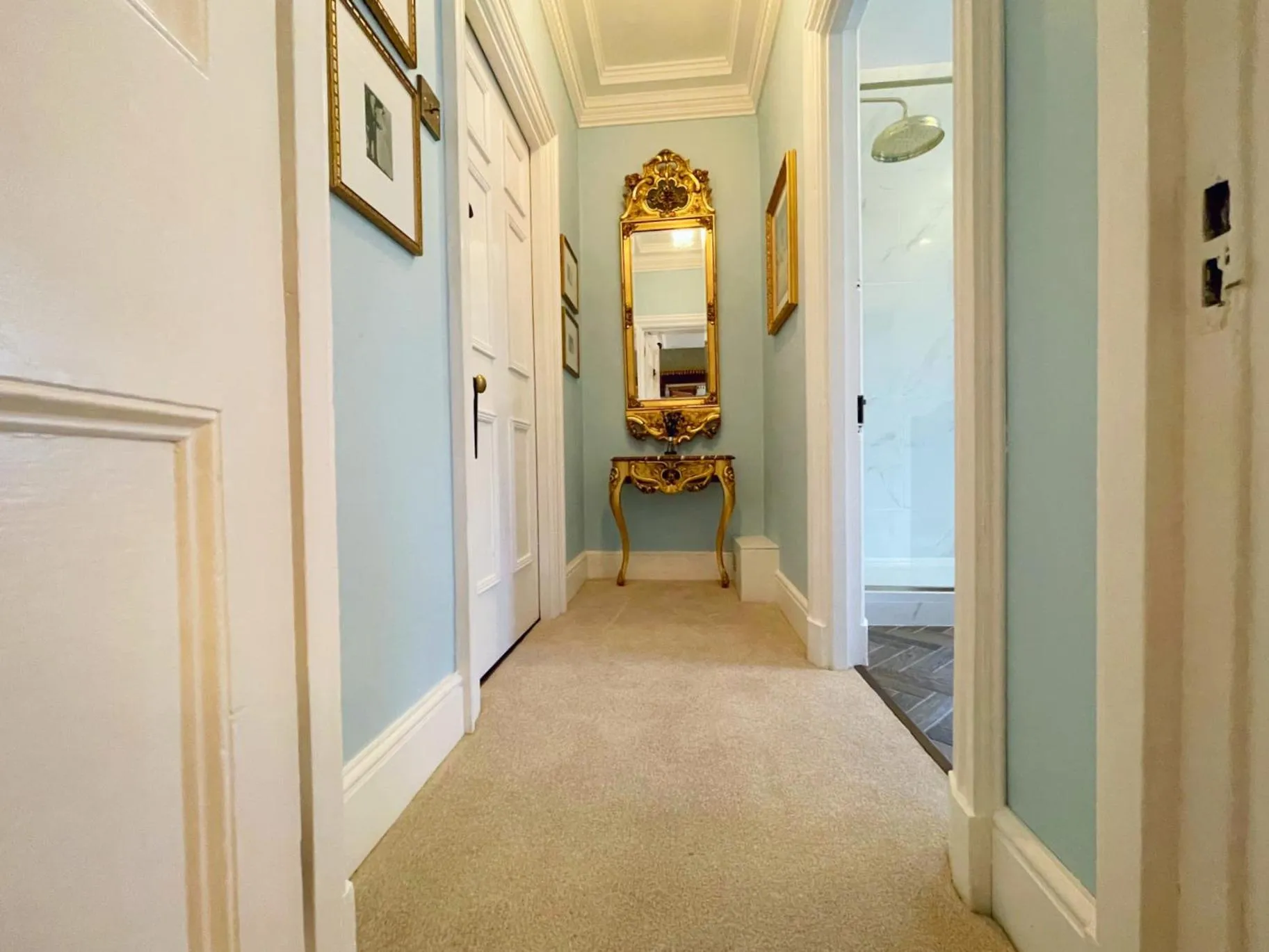 Bedroom in Plas Dinas Country House