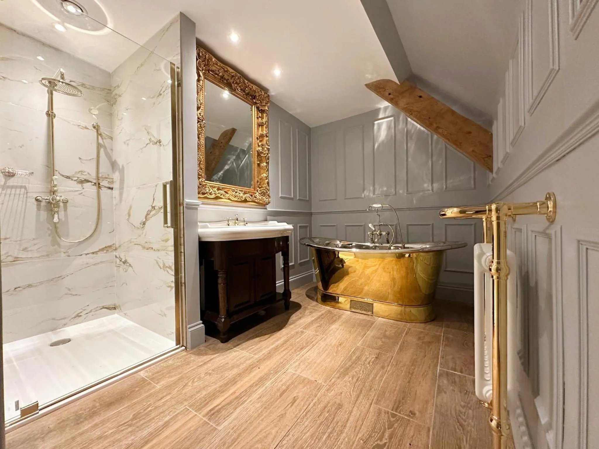 Bathroom in Plas Dinas Country House