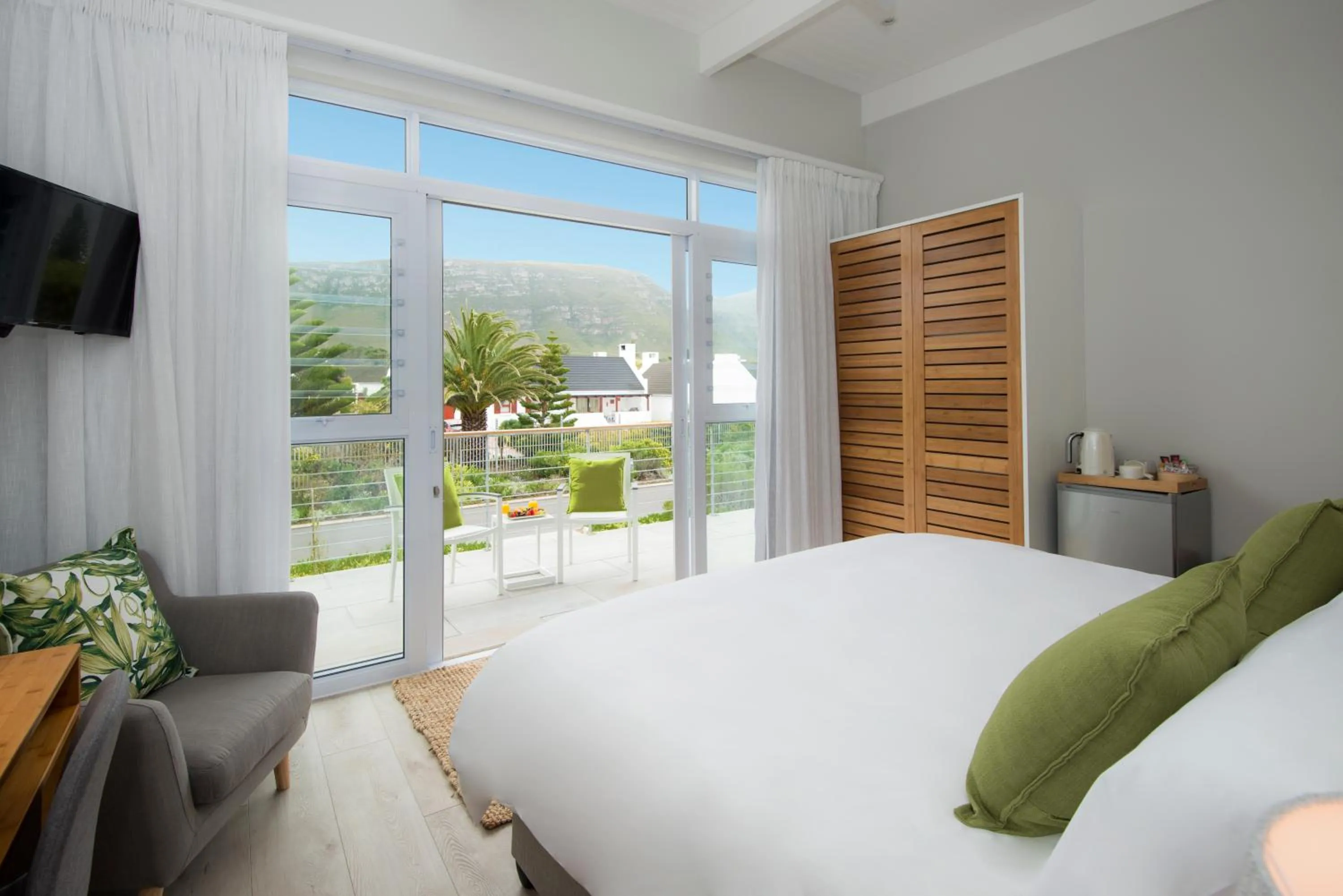 Bed in Bamboo Guest House