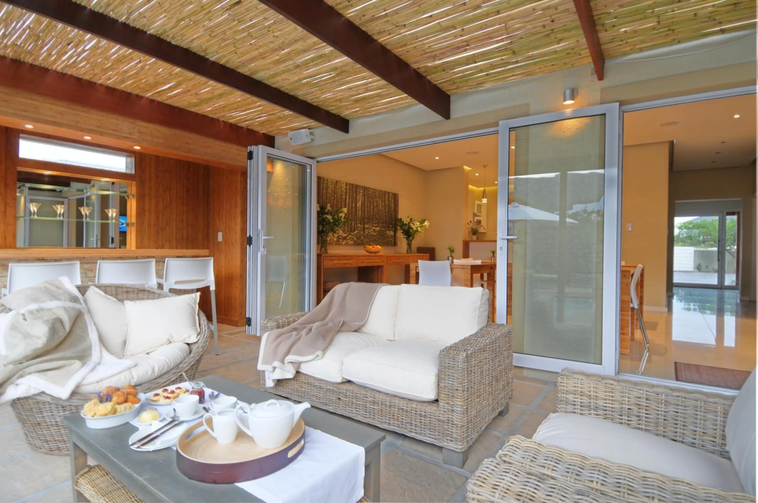 Lounge or bar in Bamboo Guest House