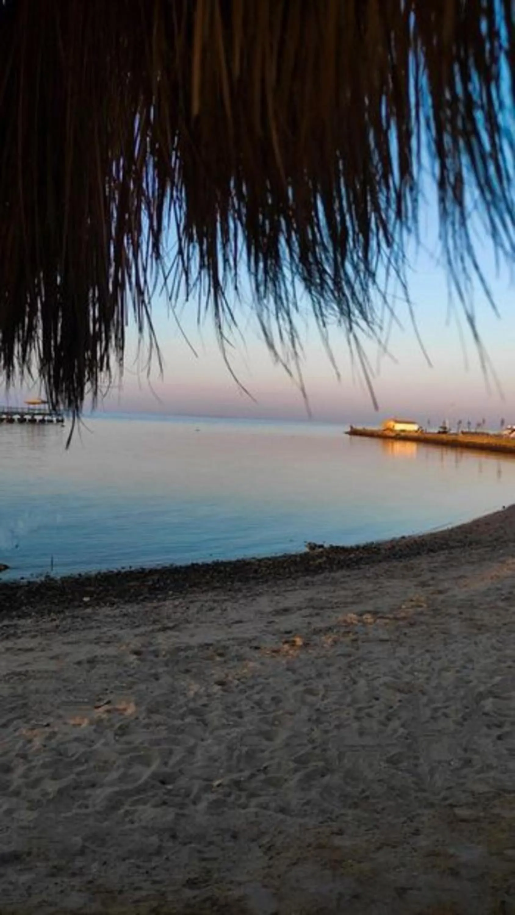 Beach in Mirage Bay Resort & Aqua Park