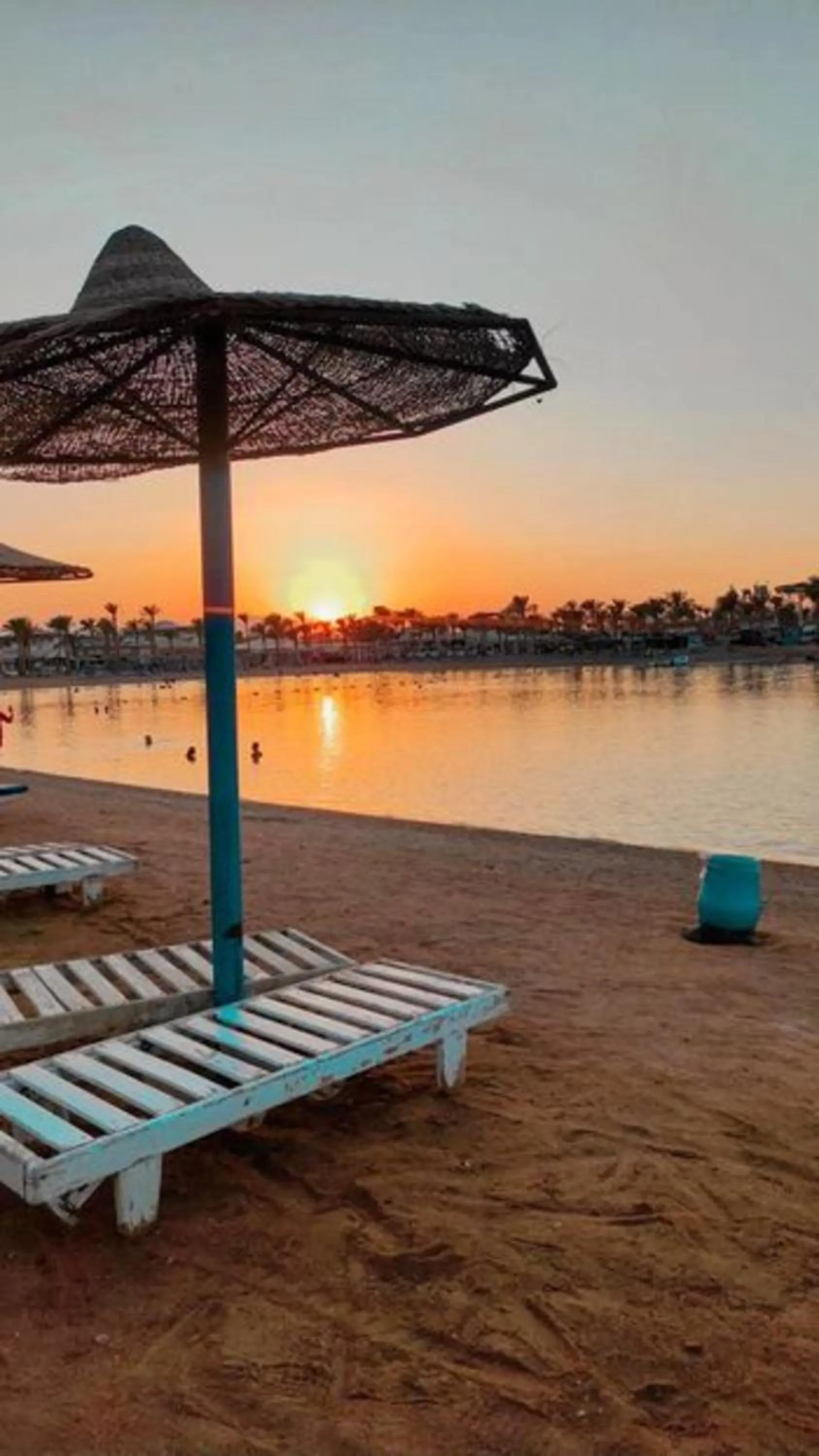 Beach in Mirage Bay Resort & Aqua Park