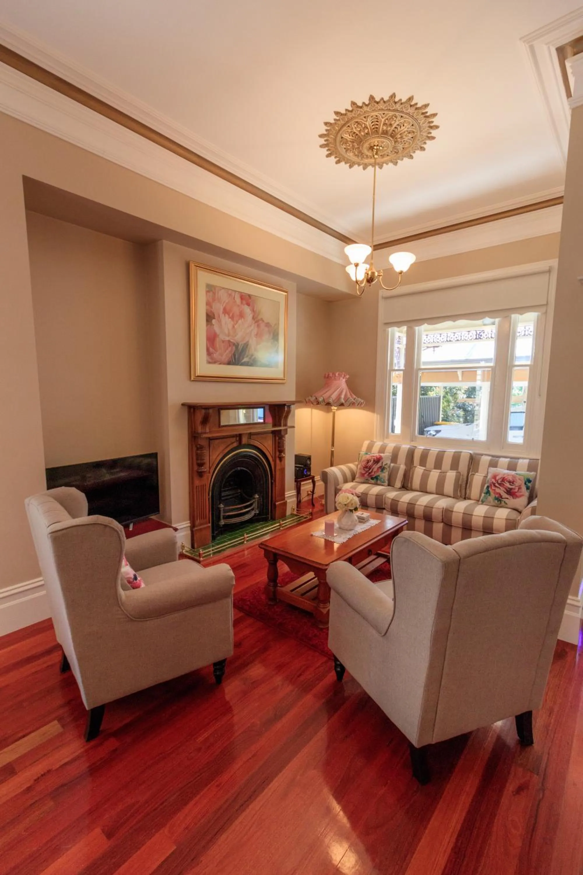 Living room in The Oaks Lilydale Accommodation