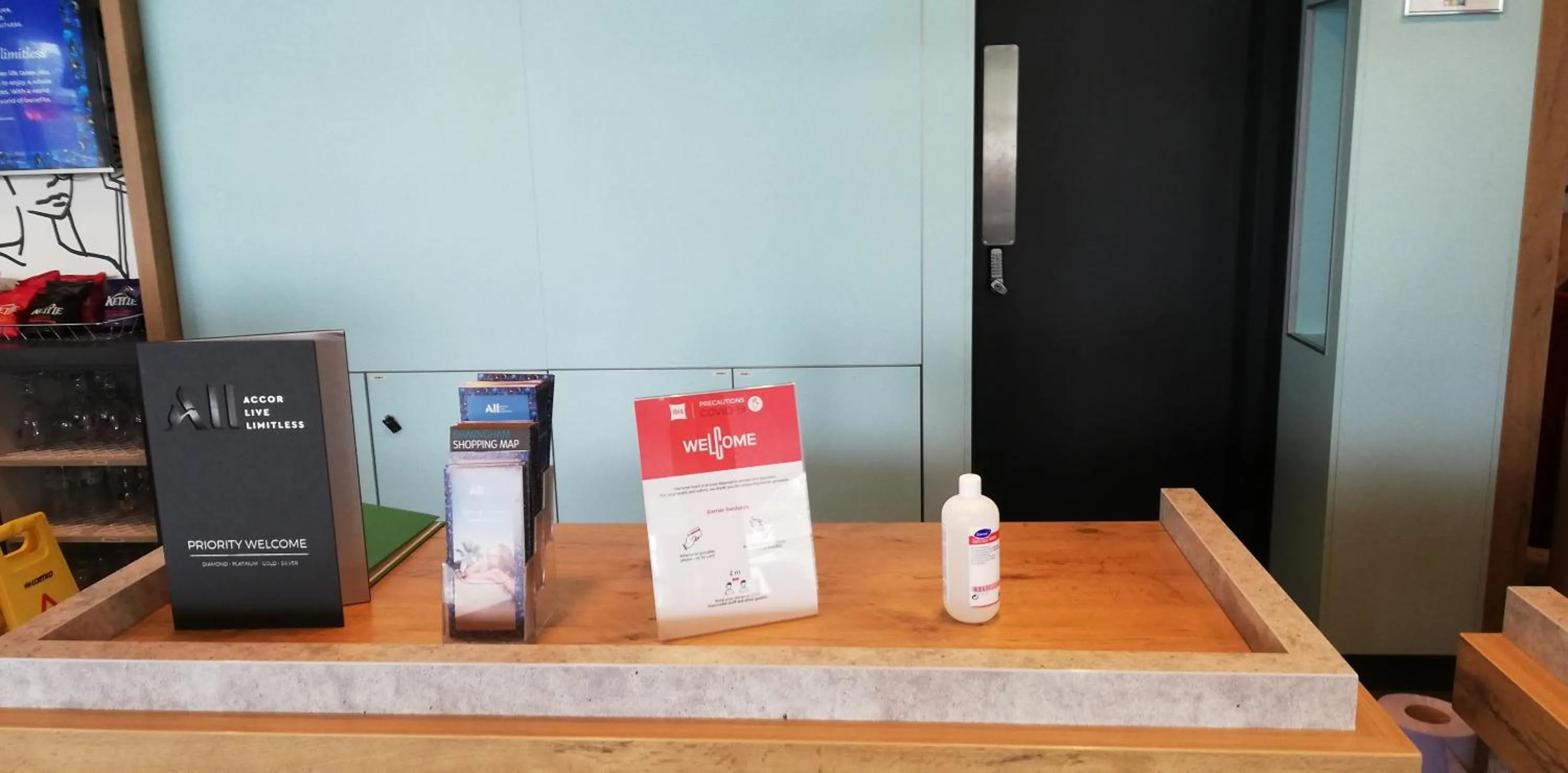 Lobby or reception in ibis Birmingham Bordesley