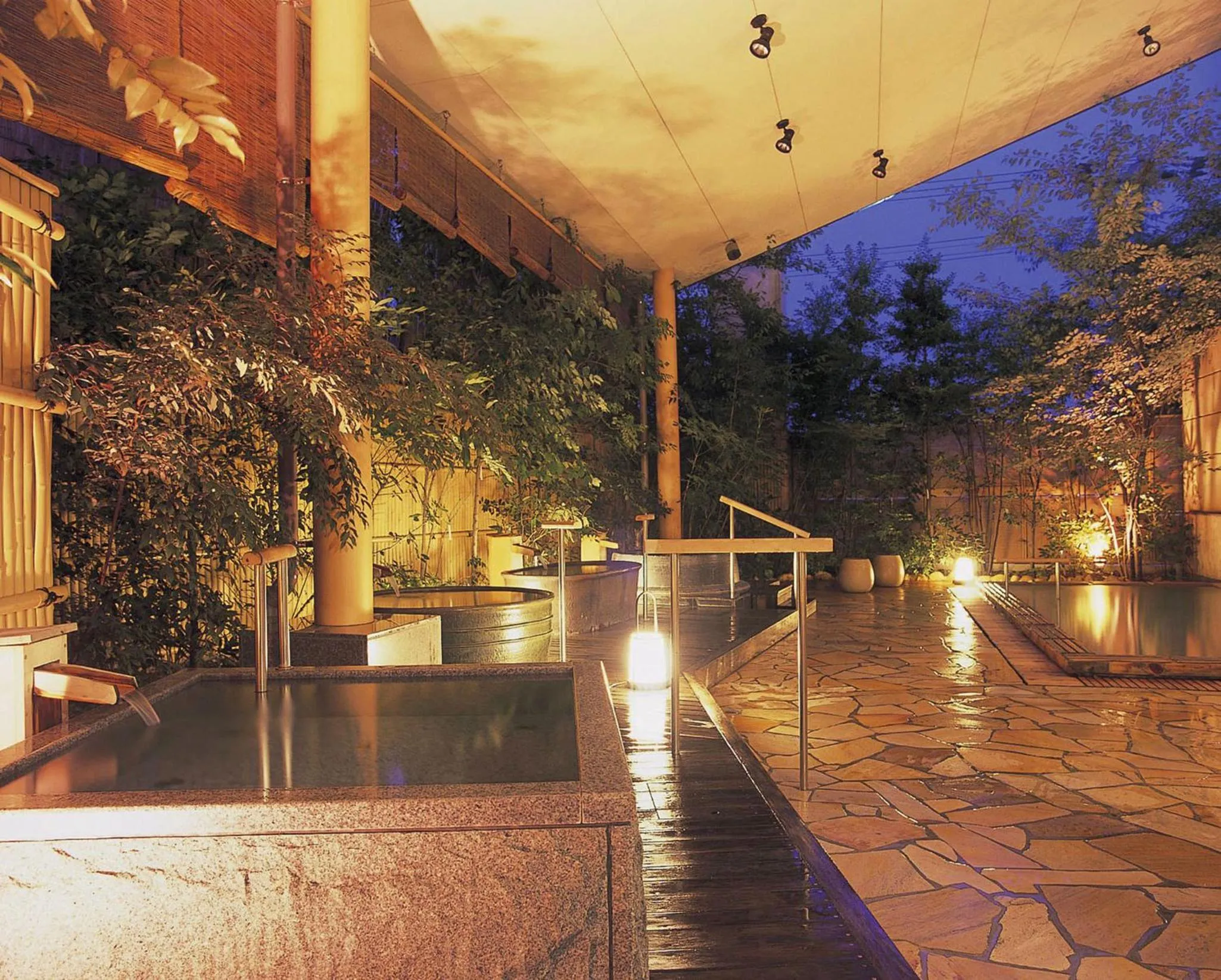 Night in Dogo Prince Hotel