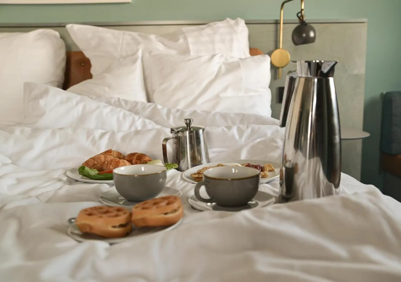 Buffet breakfast, Bed in Quality Hotel The Mill