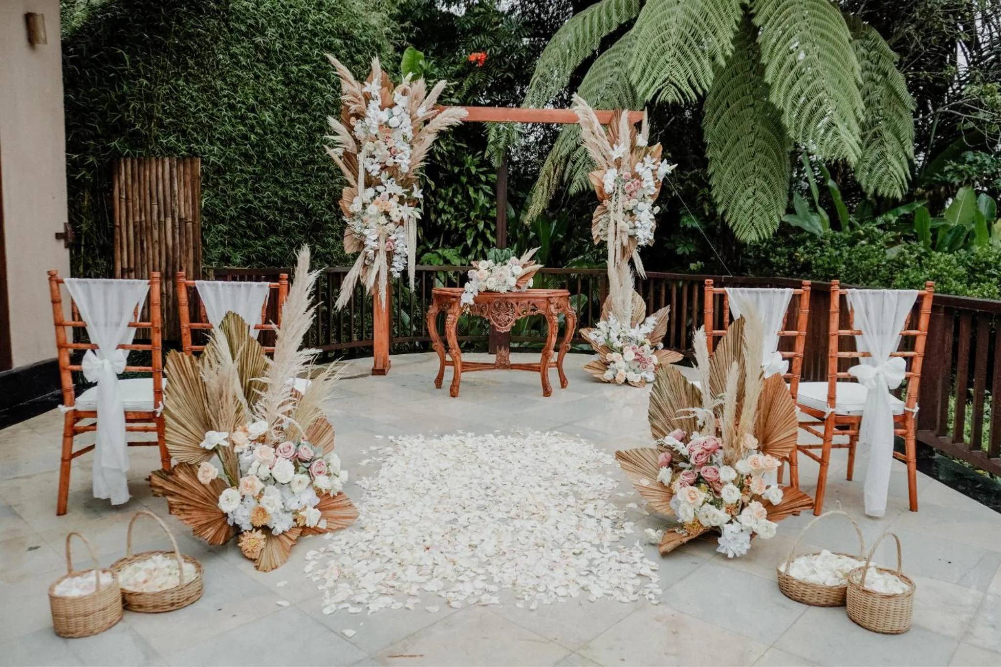 wedding in Munduk Moding Plantation Nature Resort