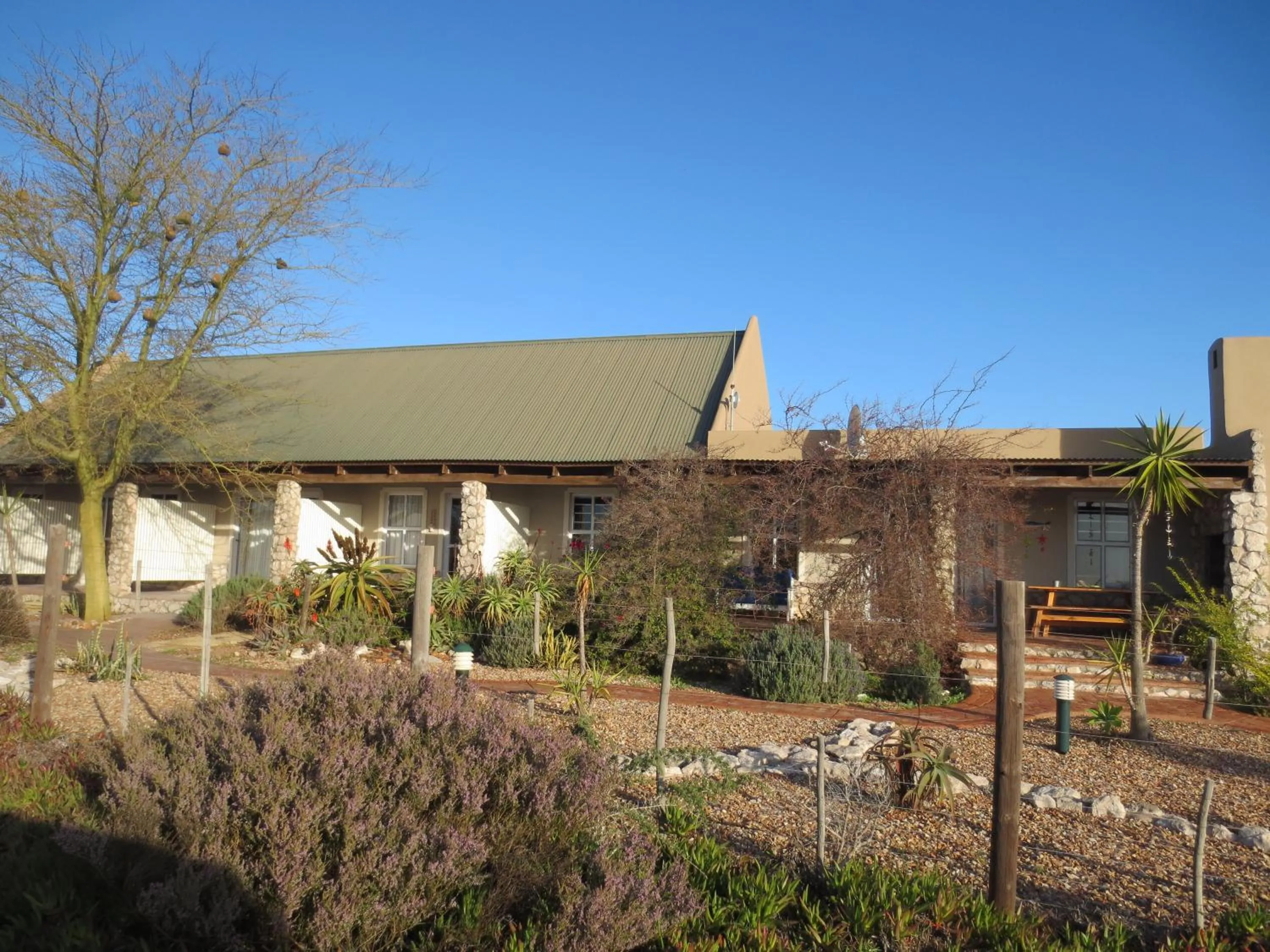 Facade/entrance in Masada Guest House