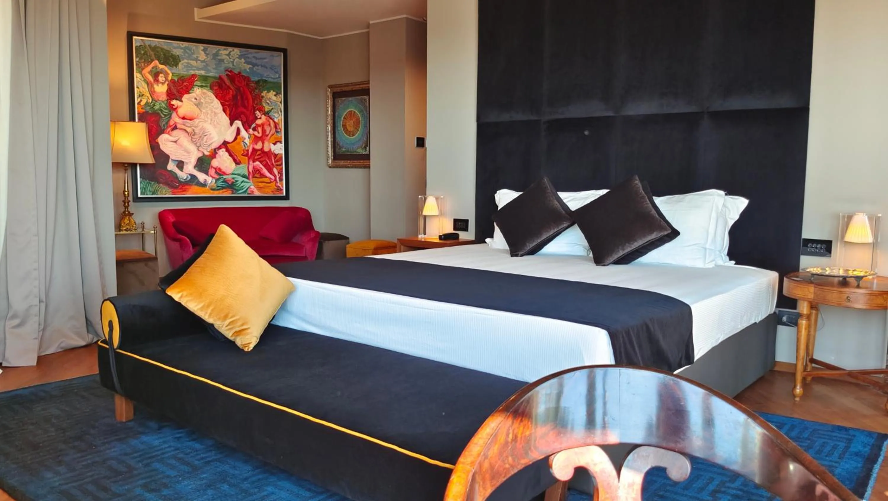 Bed in Triviho Hotel