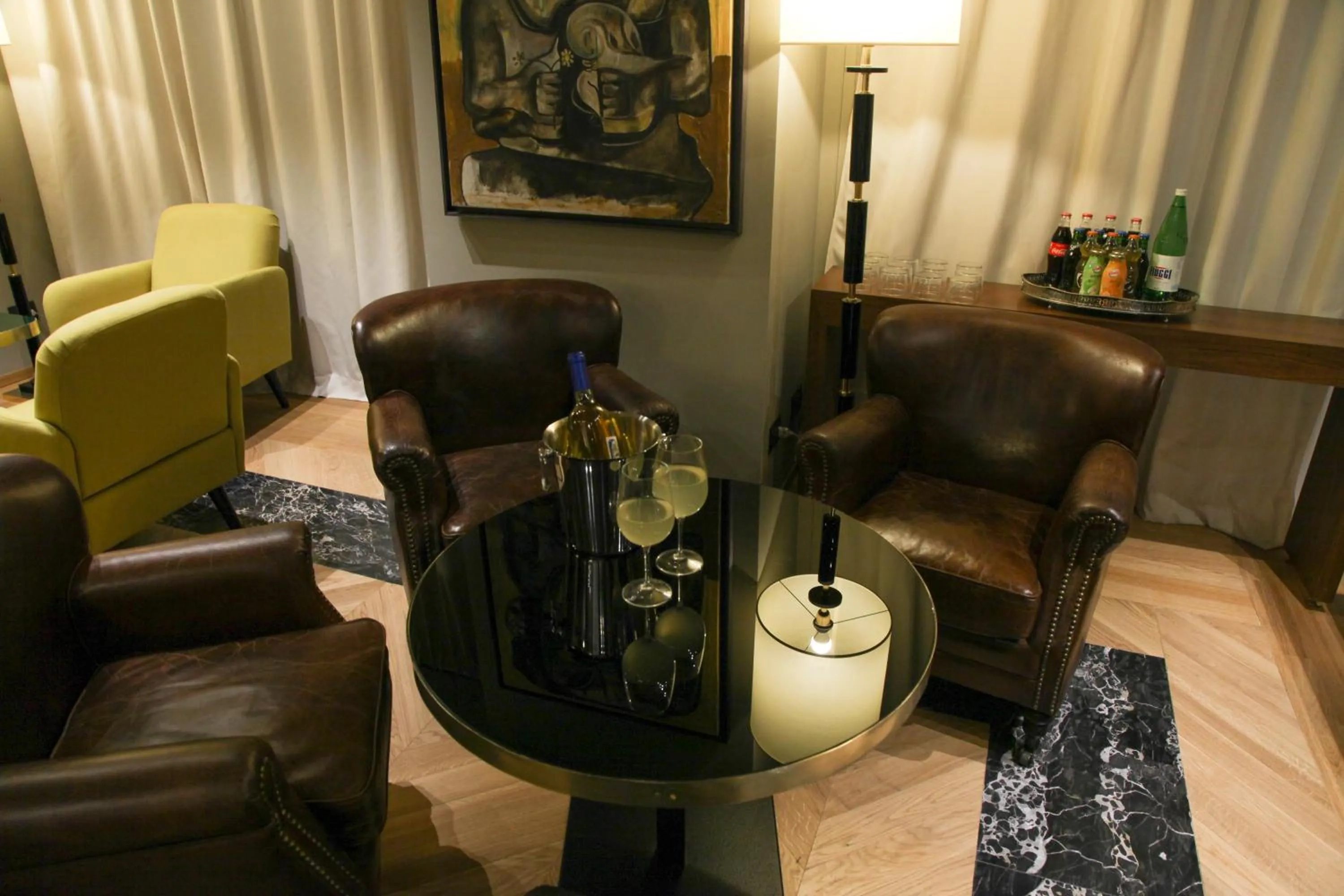 Living room in Triviho Hotel