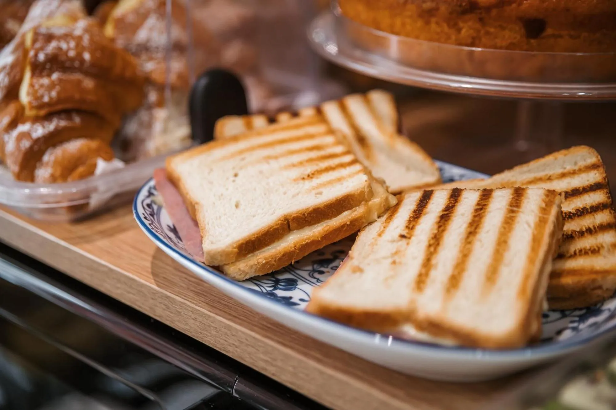 Breakfast in Domus Domas & Boutique - Golden Keys Collection