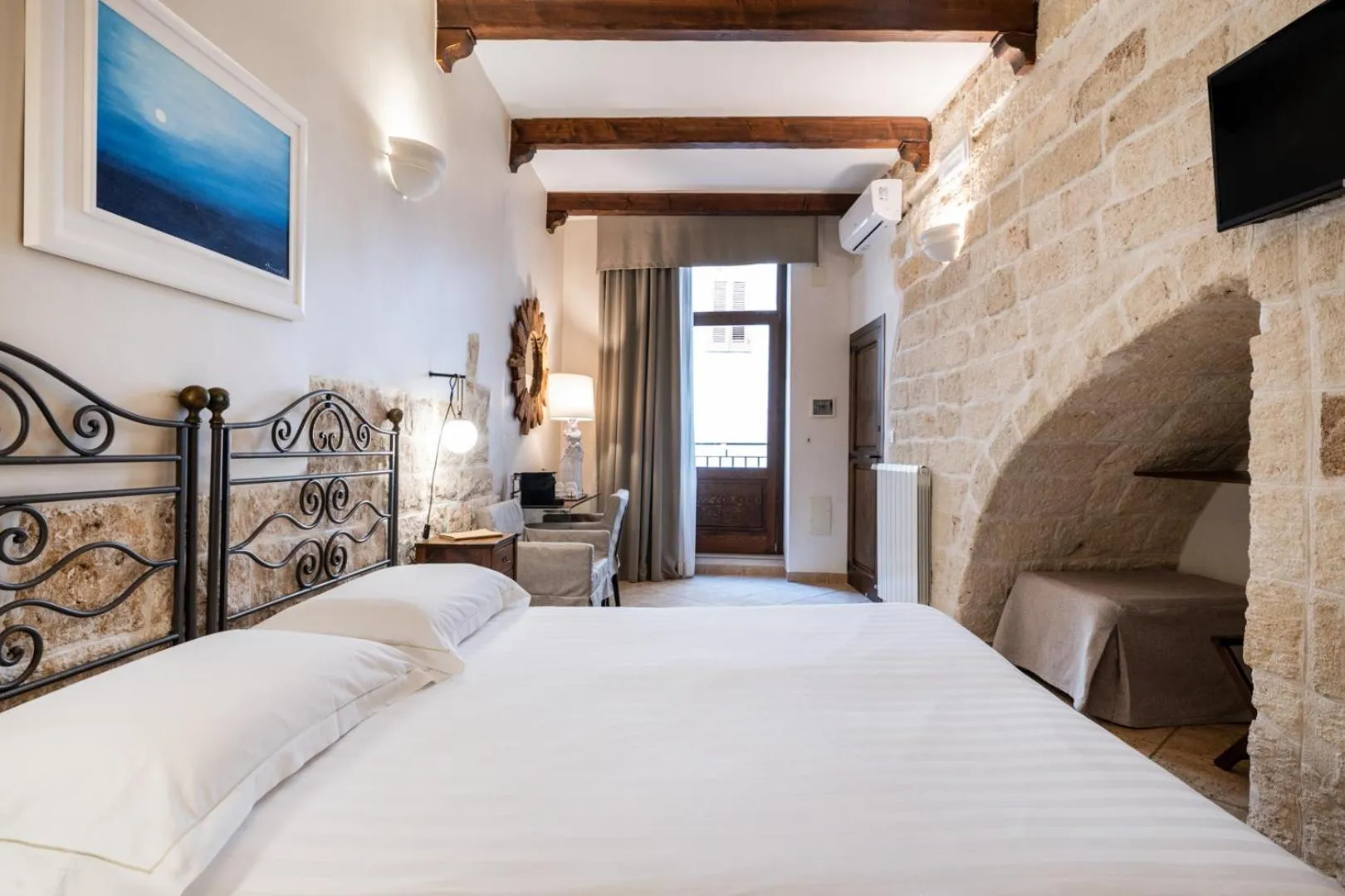 Bed in Santo Stefano Home & Breakfast