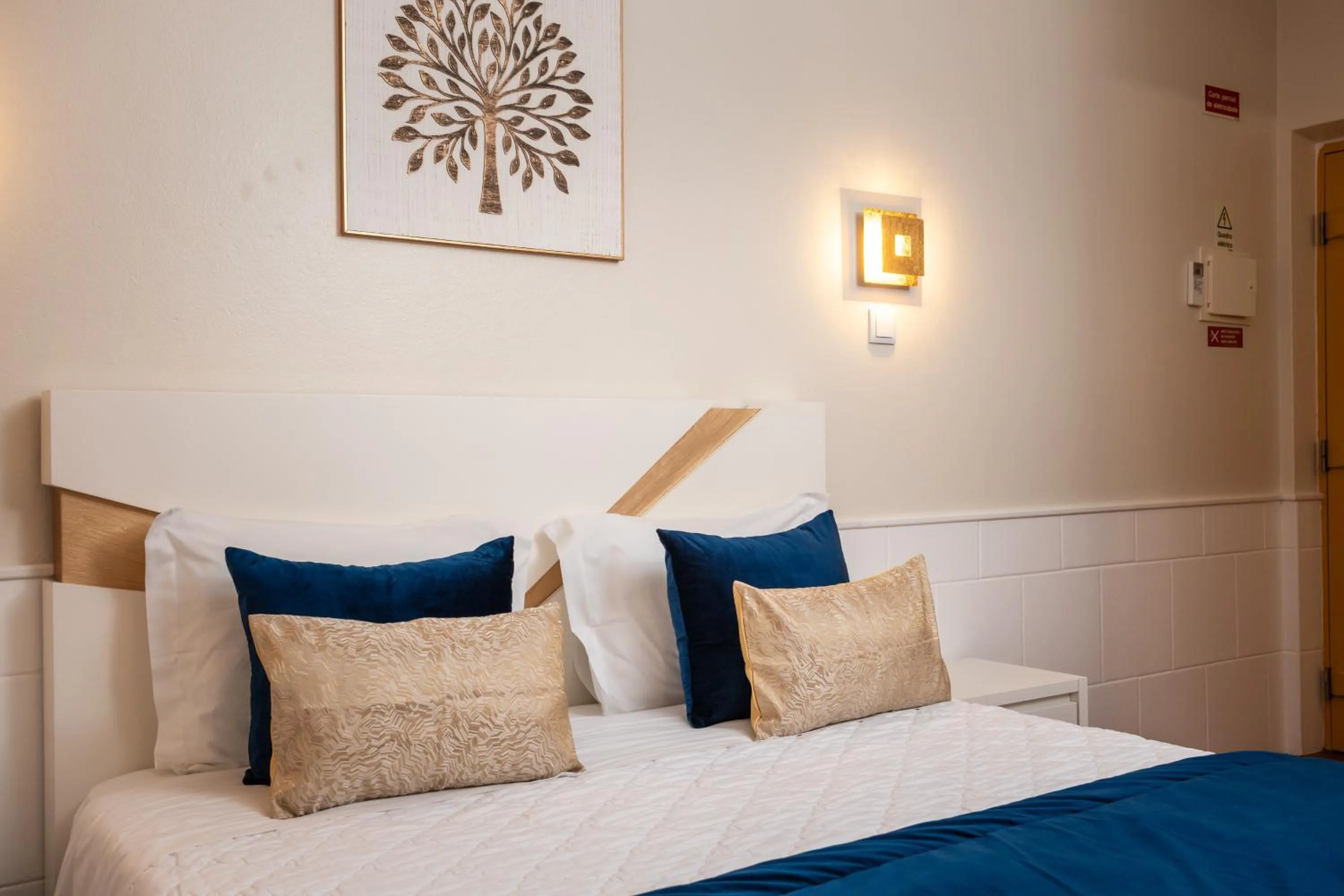 Property building, Bed in Rosa dos Ventos