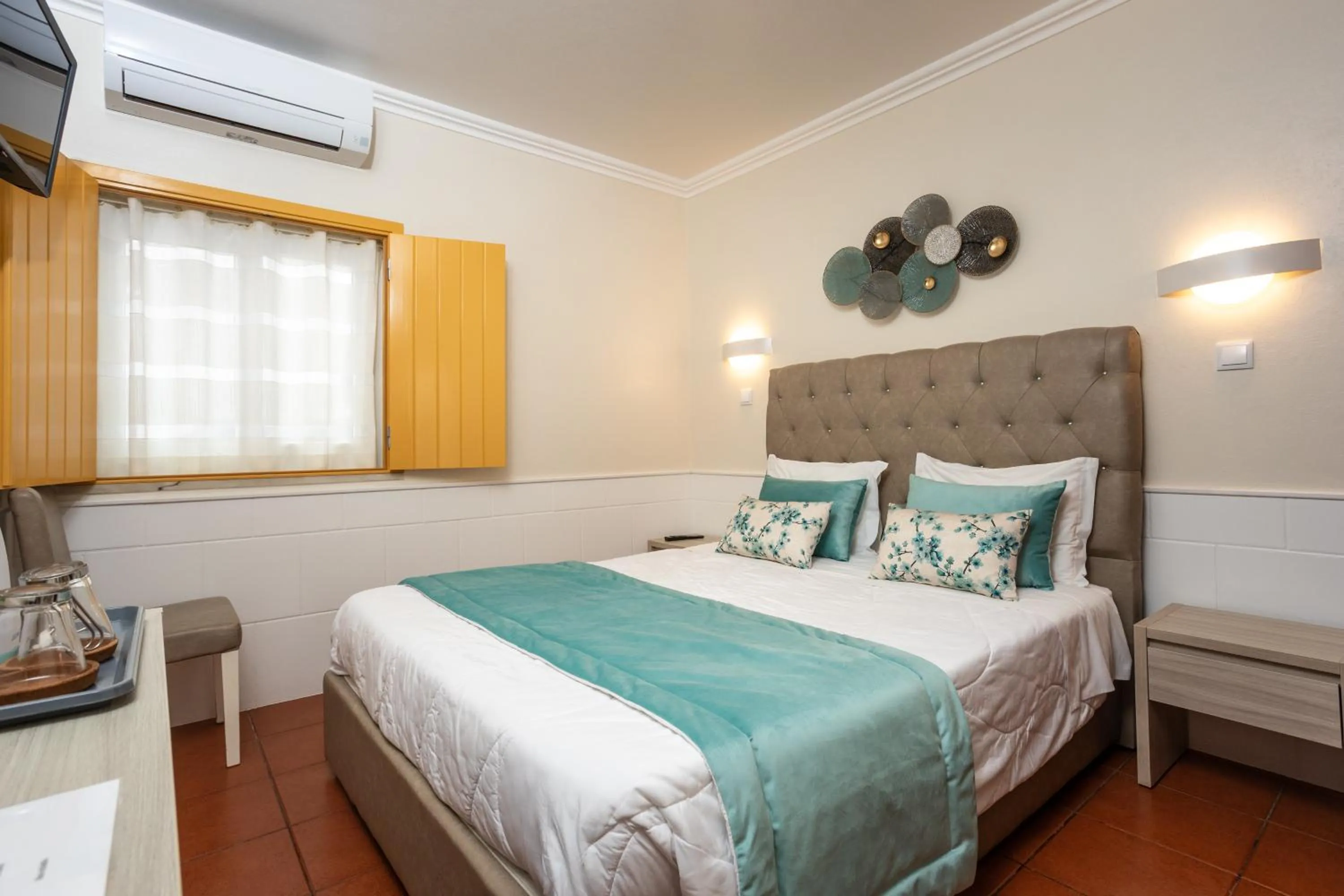 Property building, Bed in Rosa dos Ventos