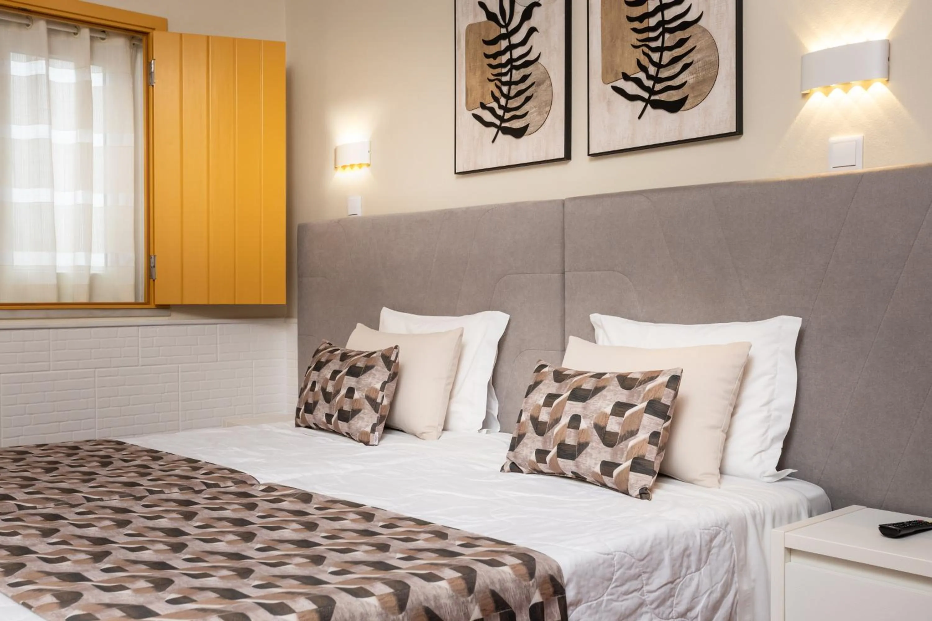 Property building, Bed in Rosa dos Ventos