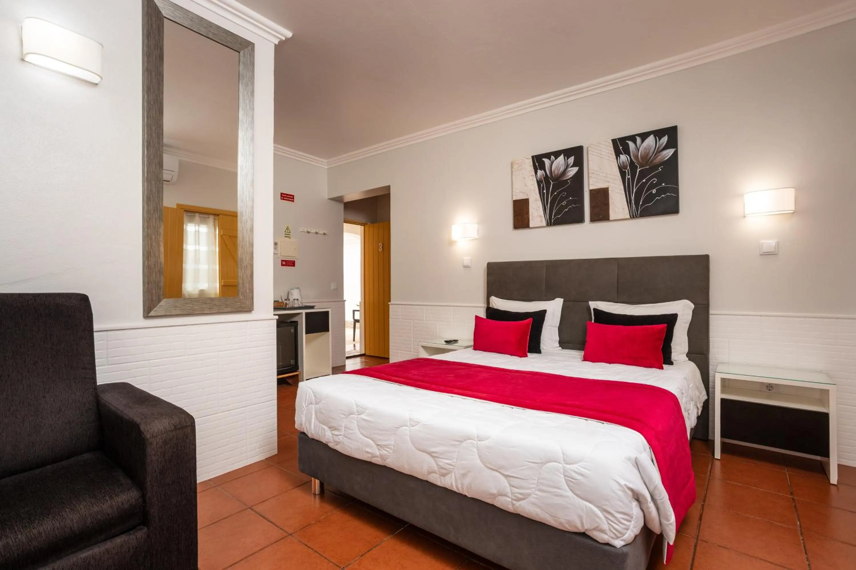 Property building, Bed in Rosa dos Ventos