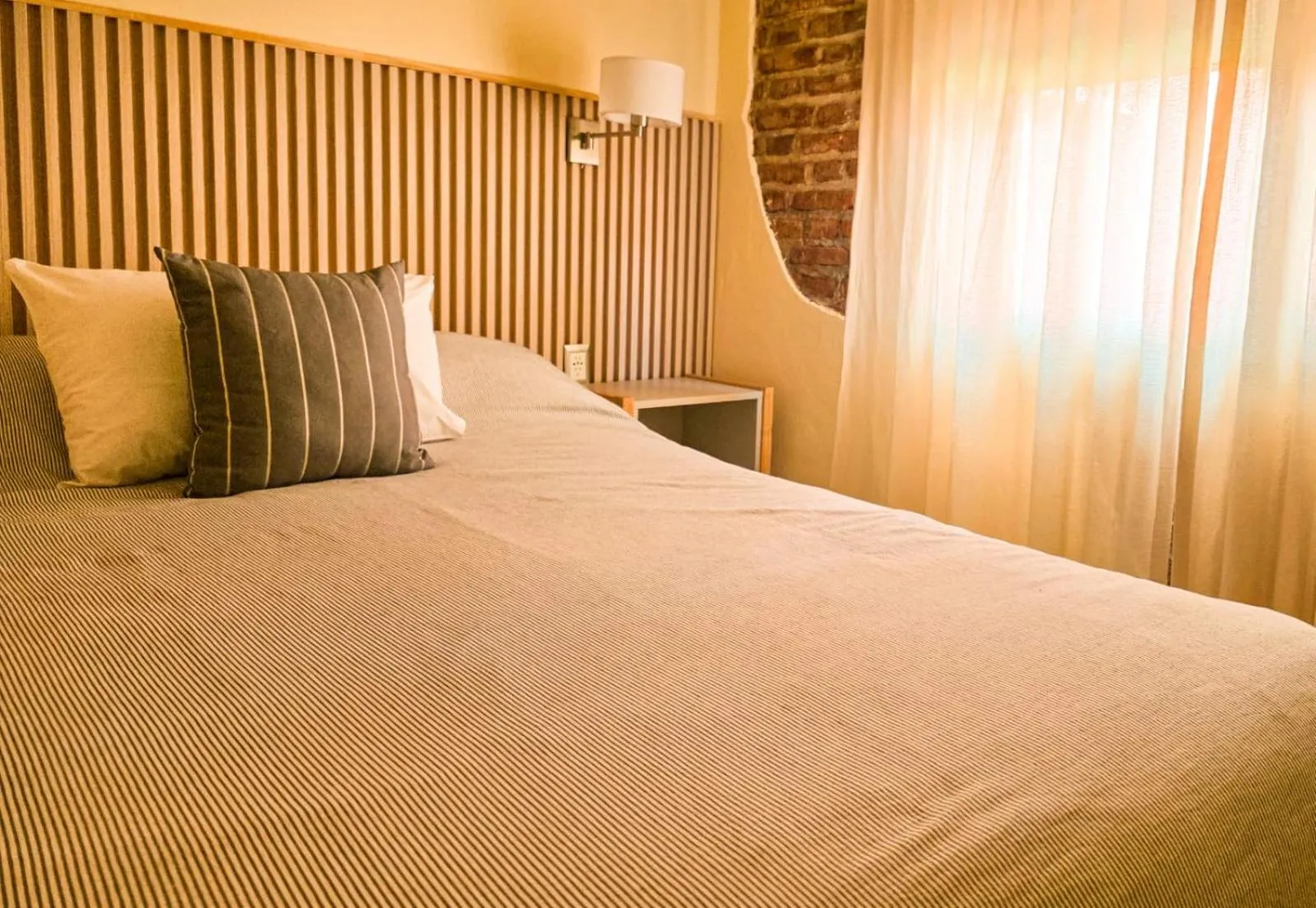 Property building, Bed in Hotel Lunajuim