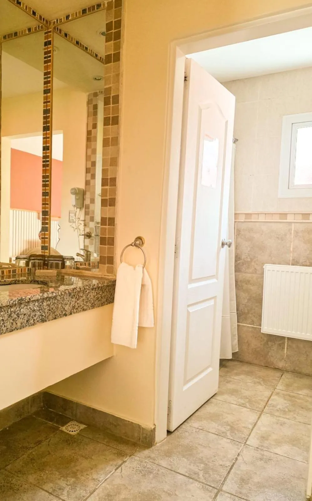 Property building in Hotel Lunajuim