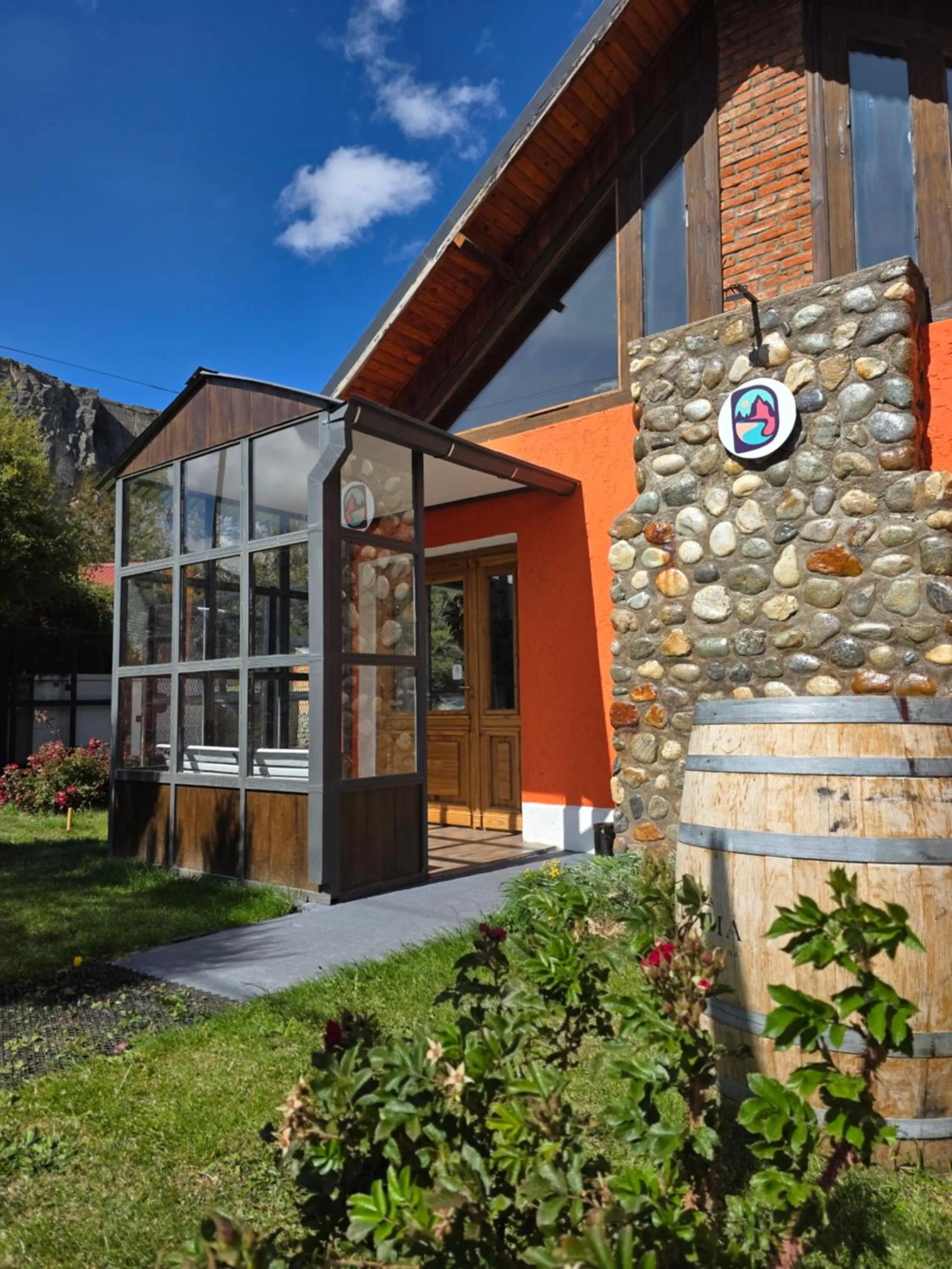 Restaurant/places to eat in Hotel Lunajuim