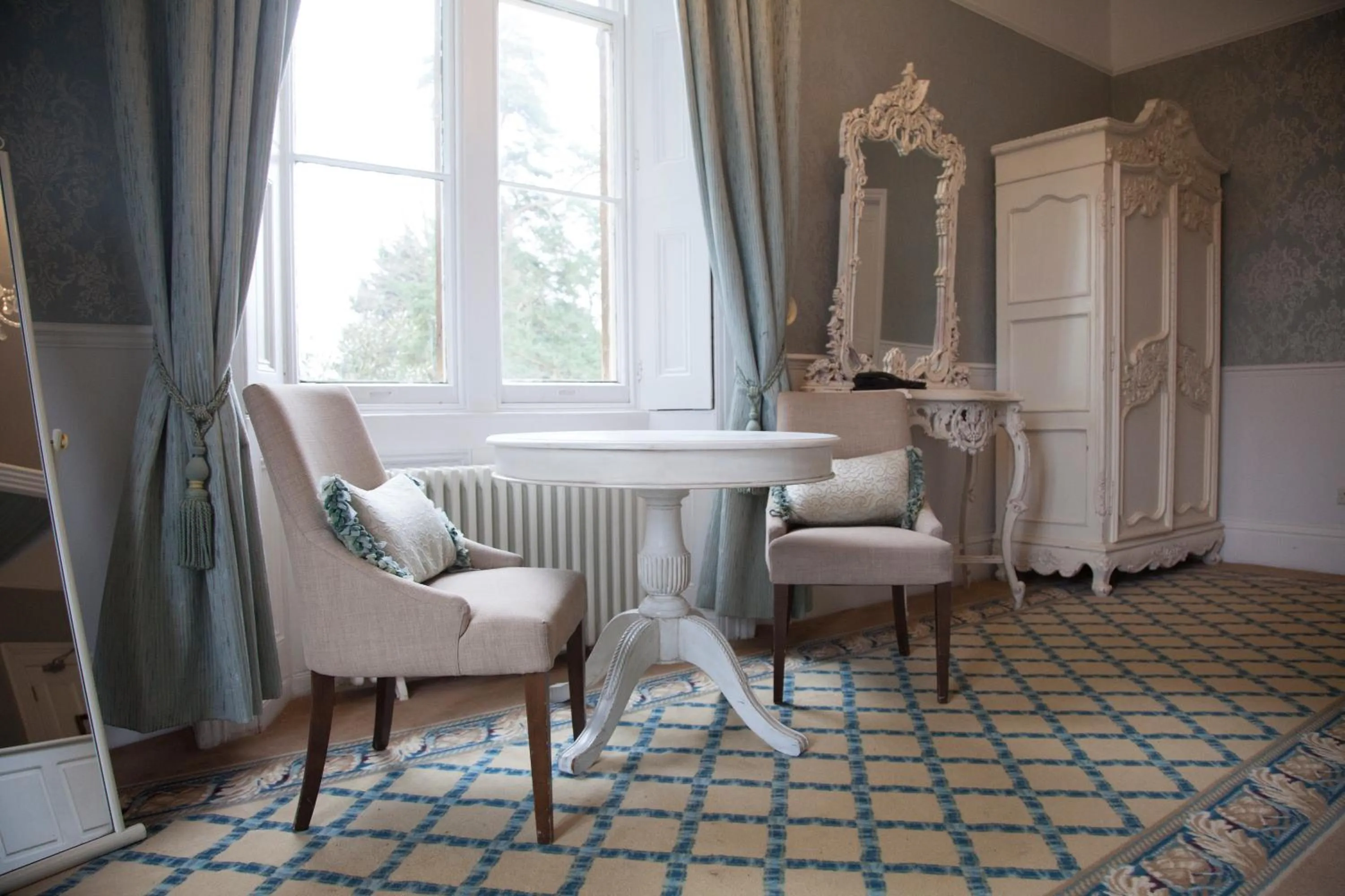 Seating area in Shendish Manor Hotel & Golf Course