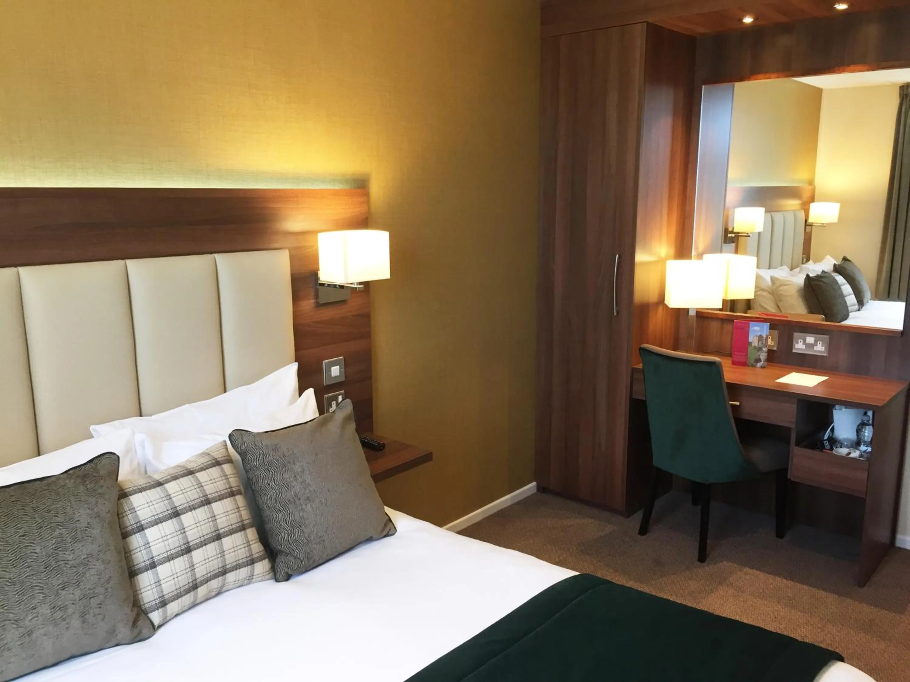 Decorative detail, Bed in Ashorne Hill Leamington Spa