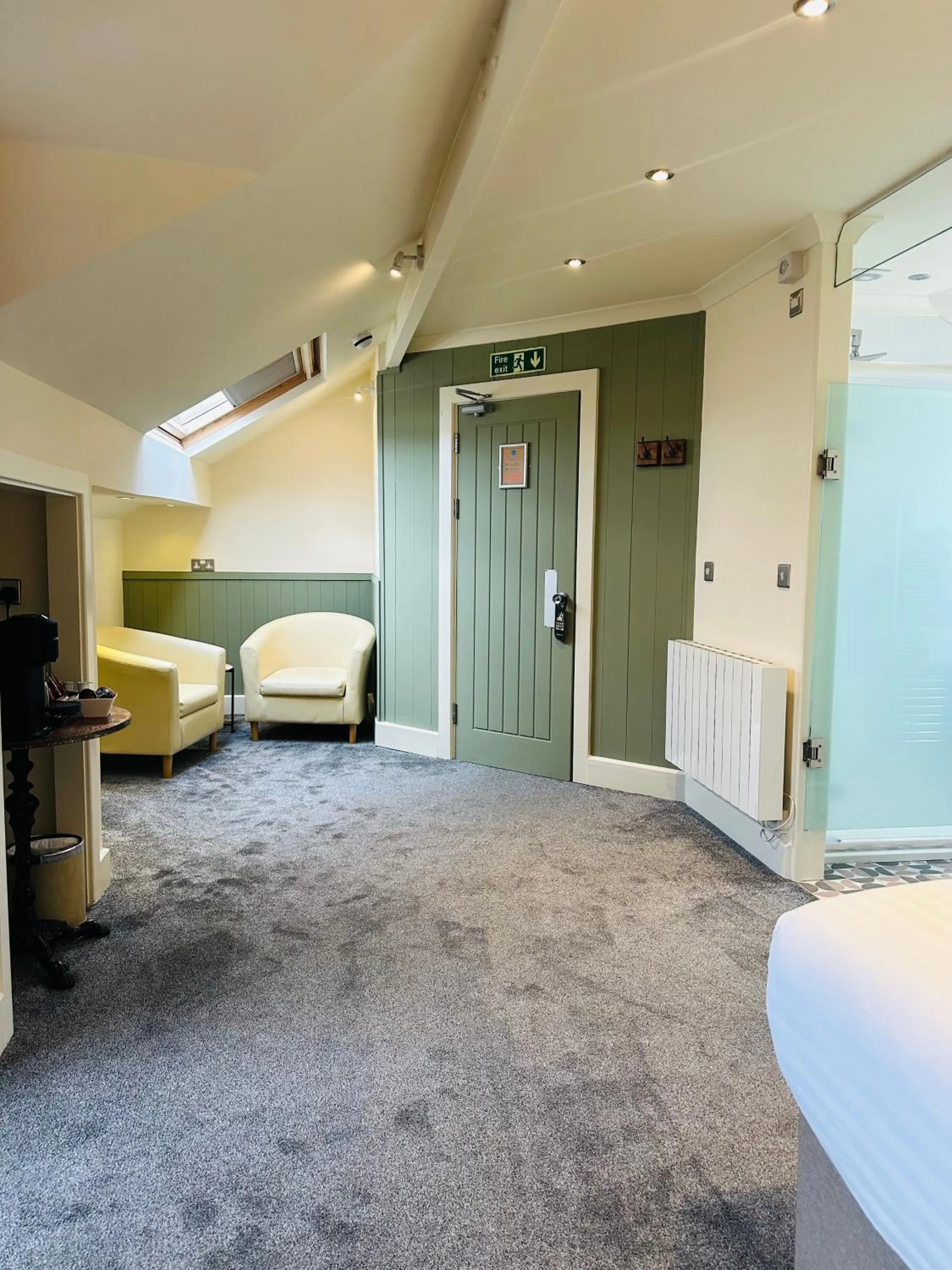 Bed in The Inn at Cheltenham Parade