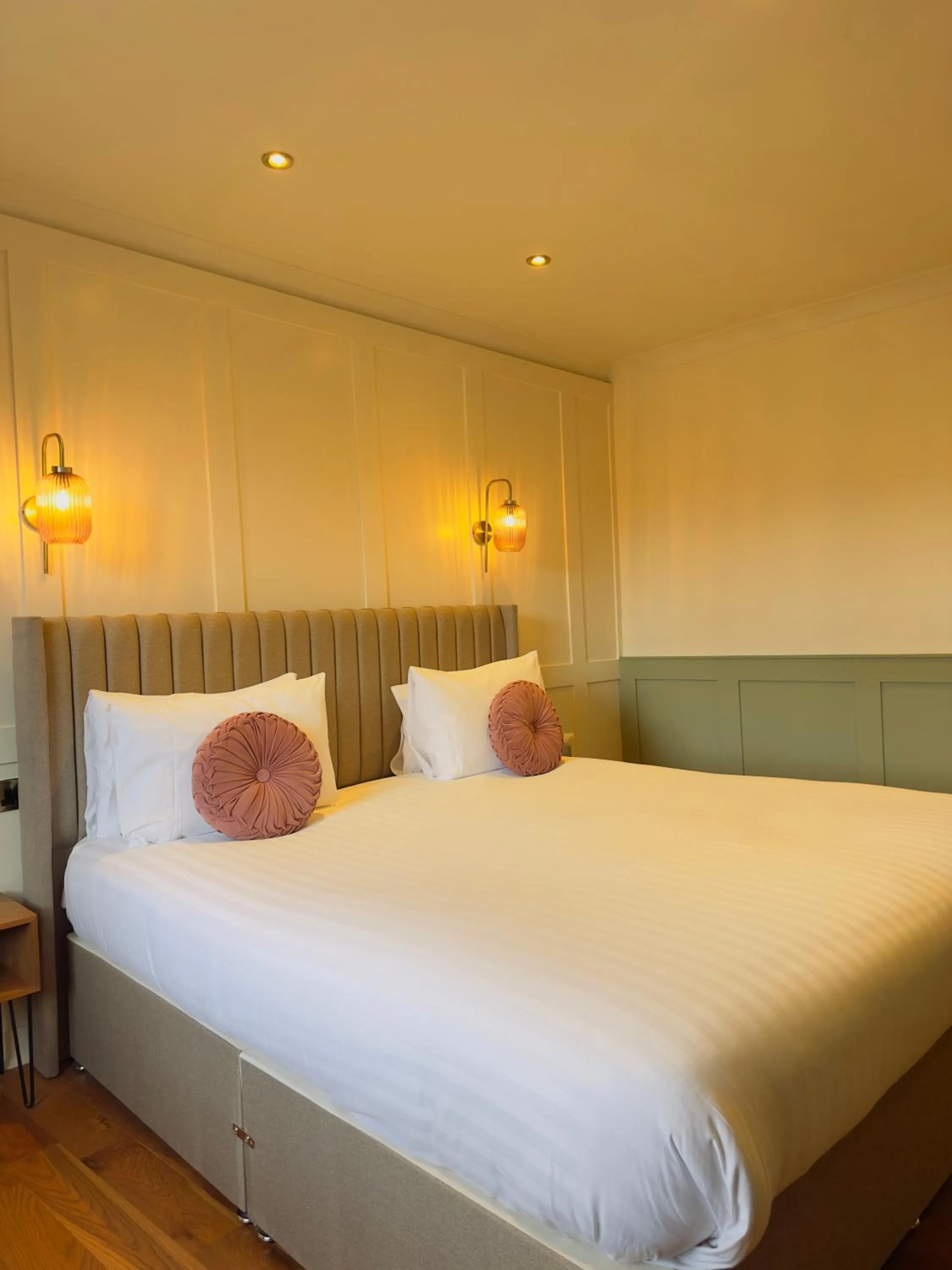 Bed in The Inn at Cheltenham Parade