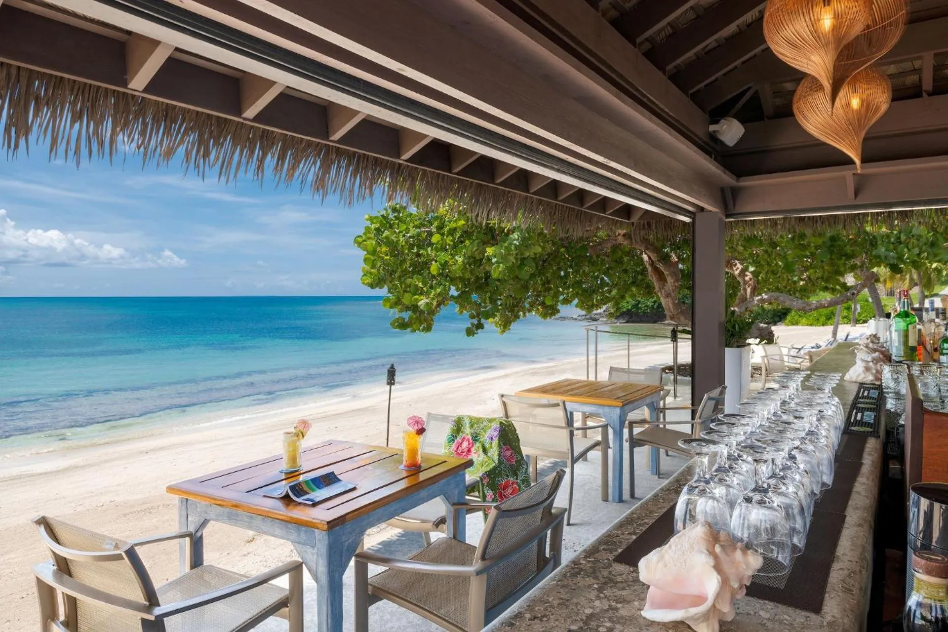 Lounge or bar in The Buccaneer Beach & Golf Resort