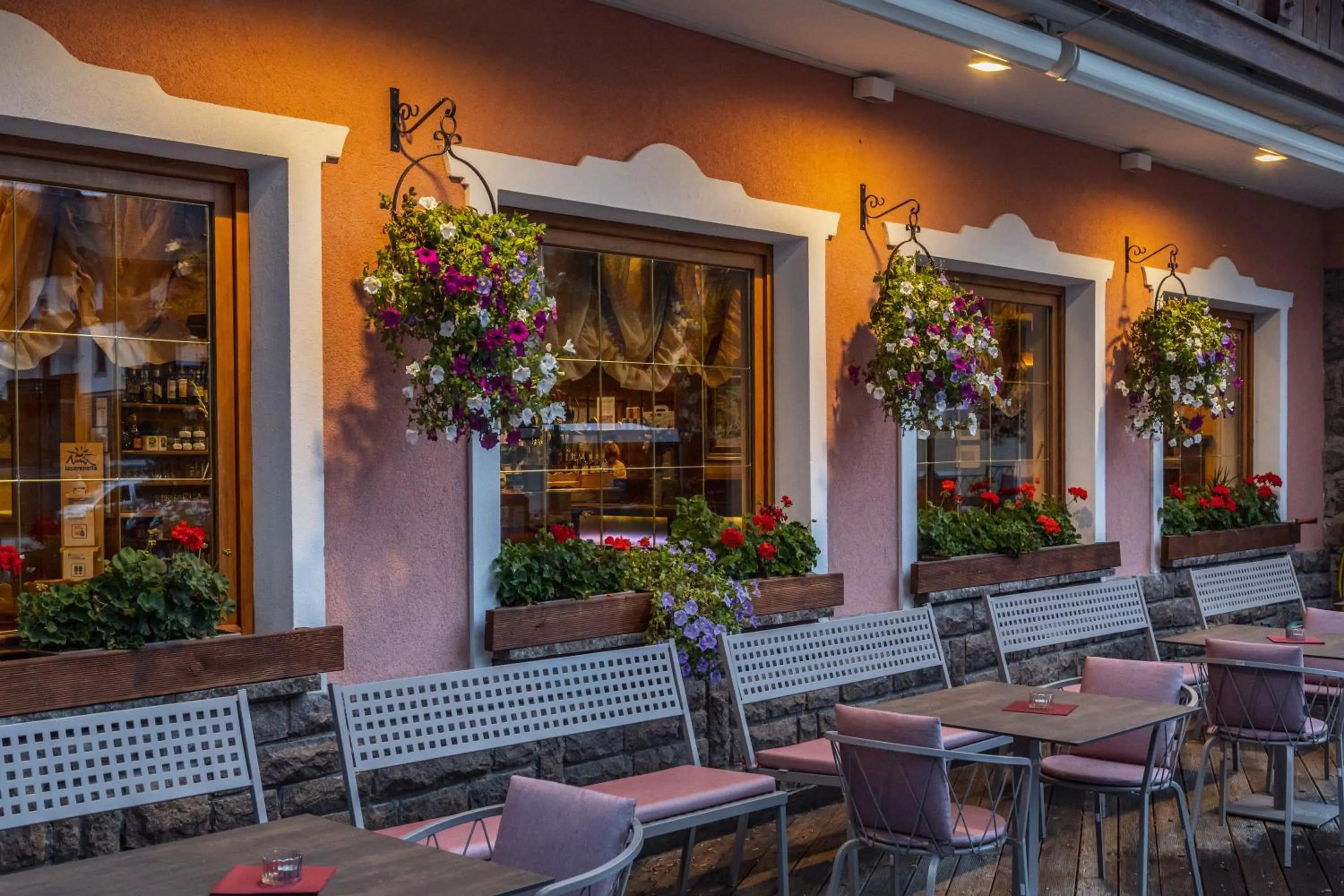Patio in Hotel La Serenella