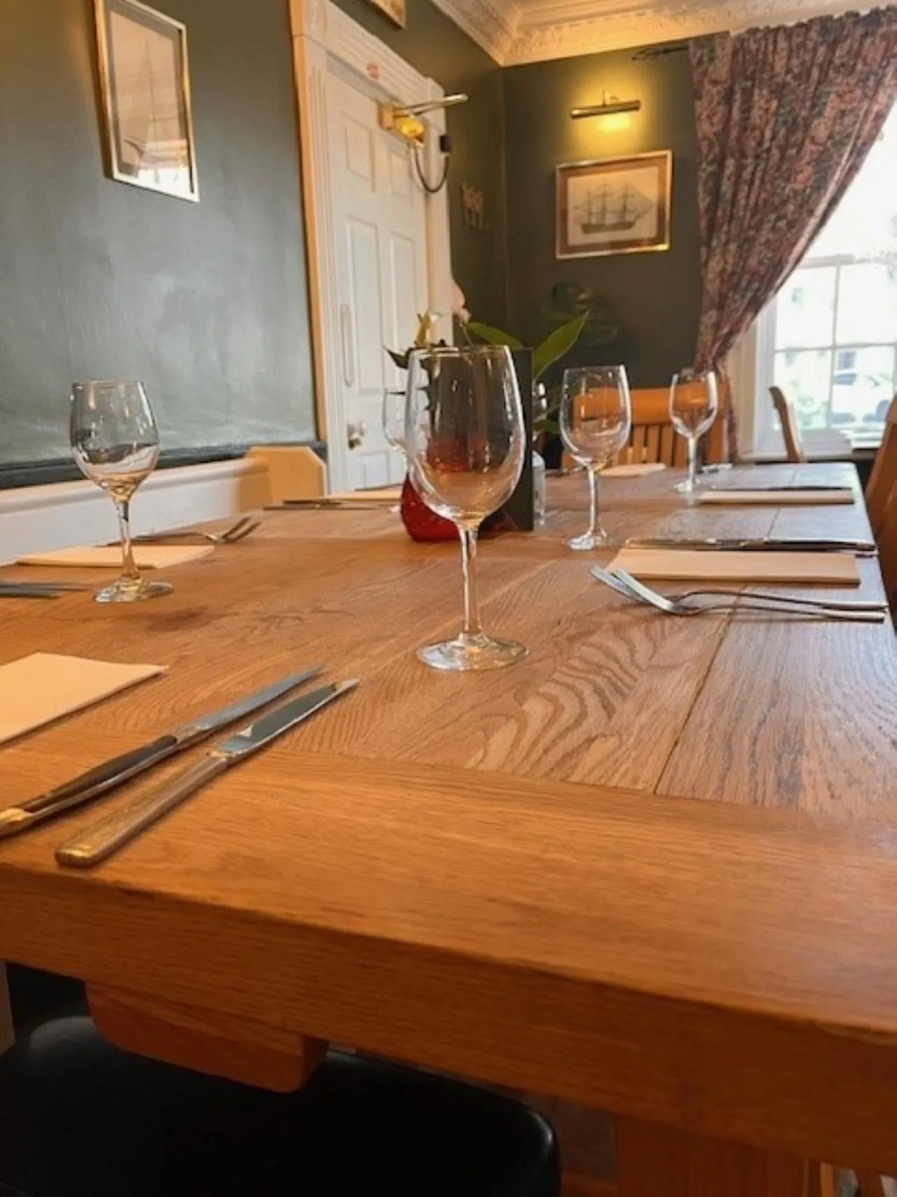 Food and drinks in The Ilchester Arms Hotel, Ilchester Somerset