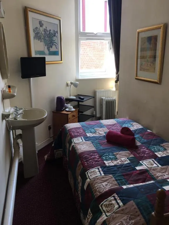 Bed in The Long Room Hotel and Bar