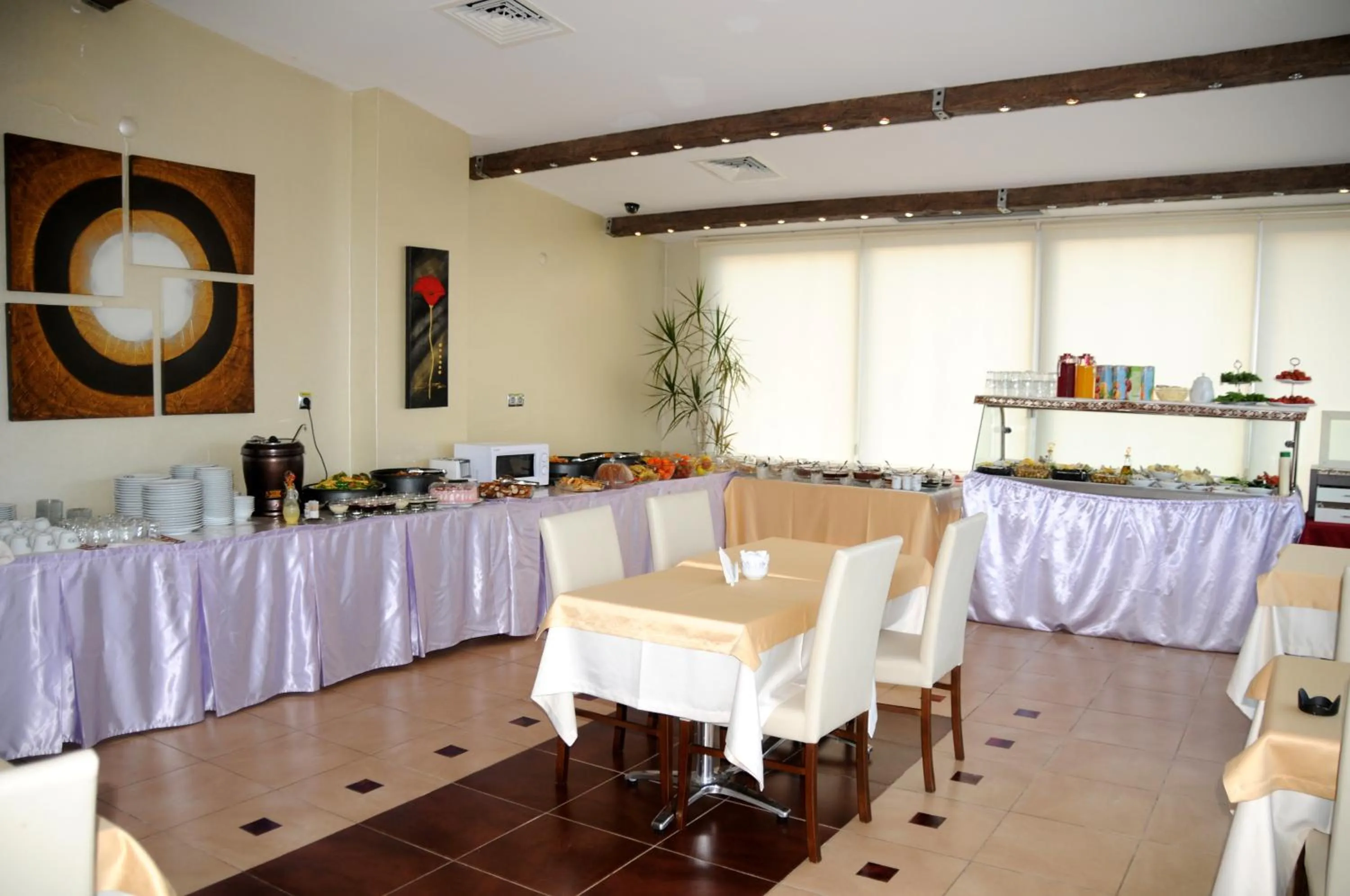 Restaurant/places to eat in Hotel Grand Eregli