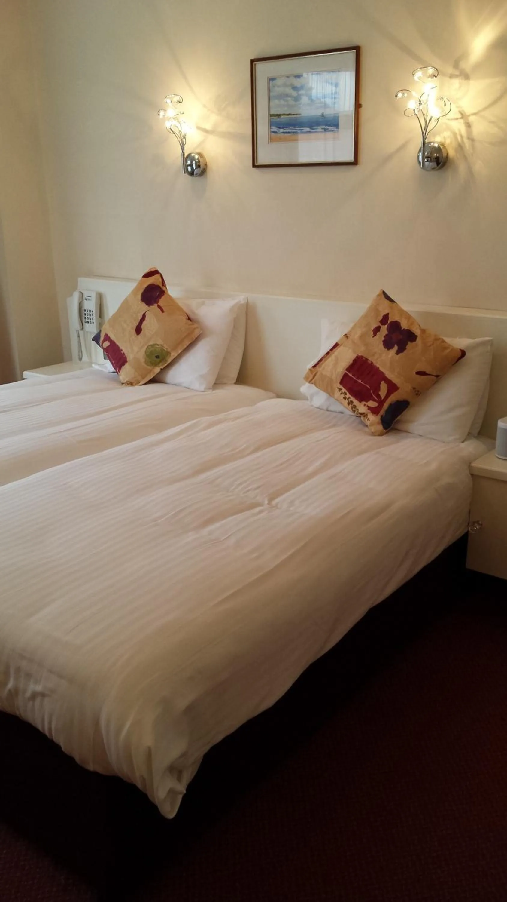 Bedroom in Expanse Hotel