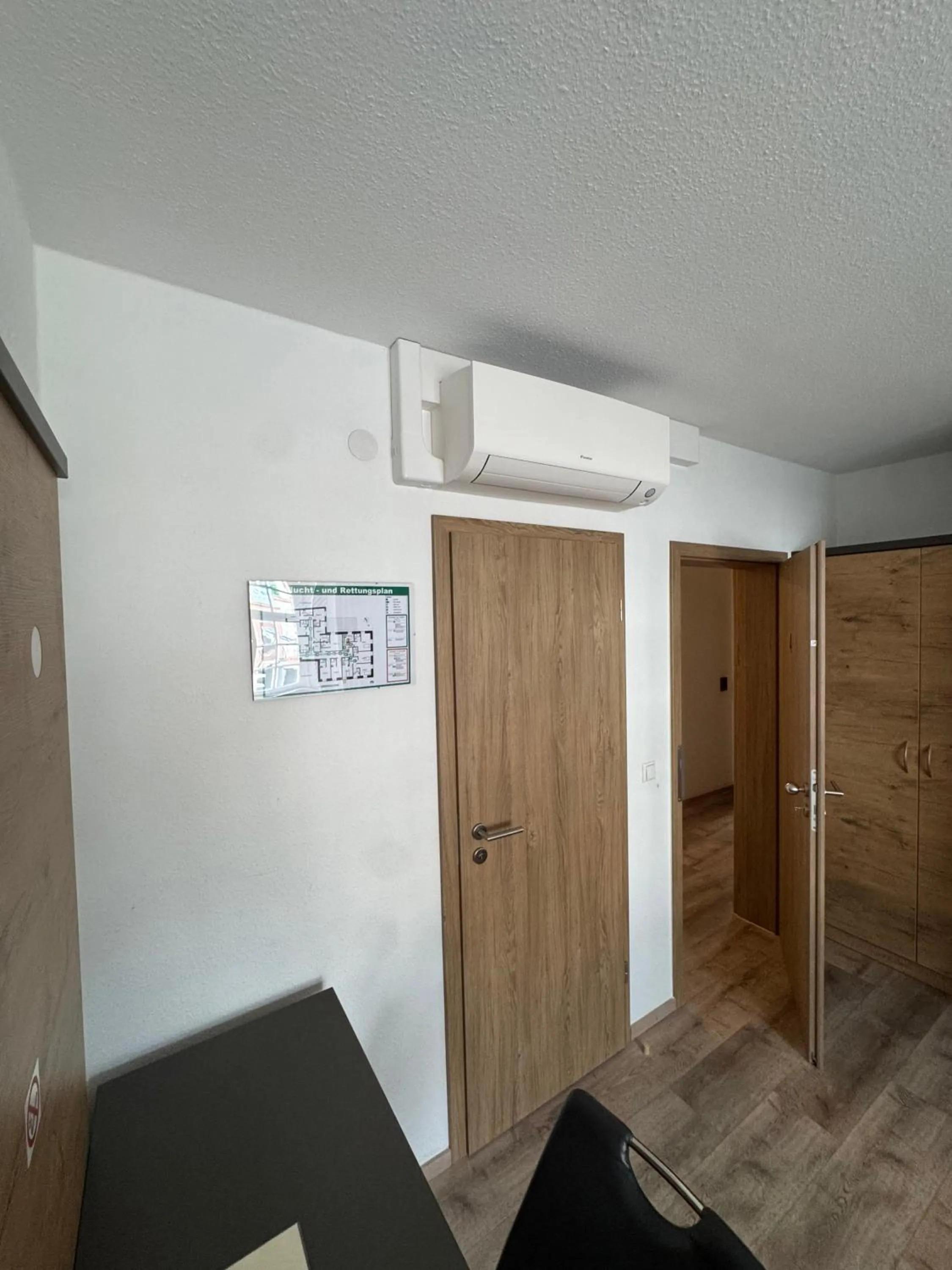 FLIP Boutique-Hotel near Basel - Modern Stay & Urban Food