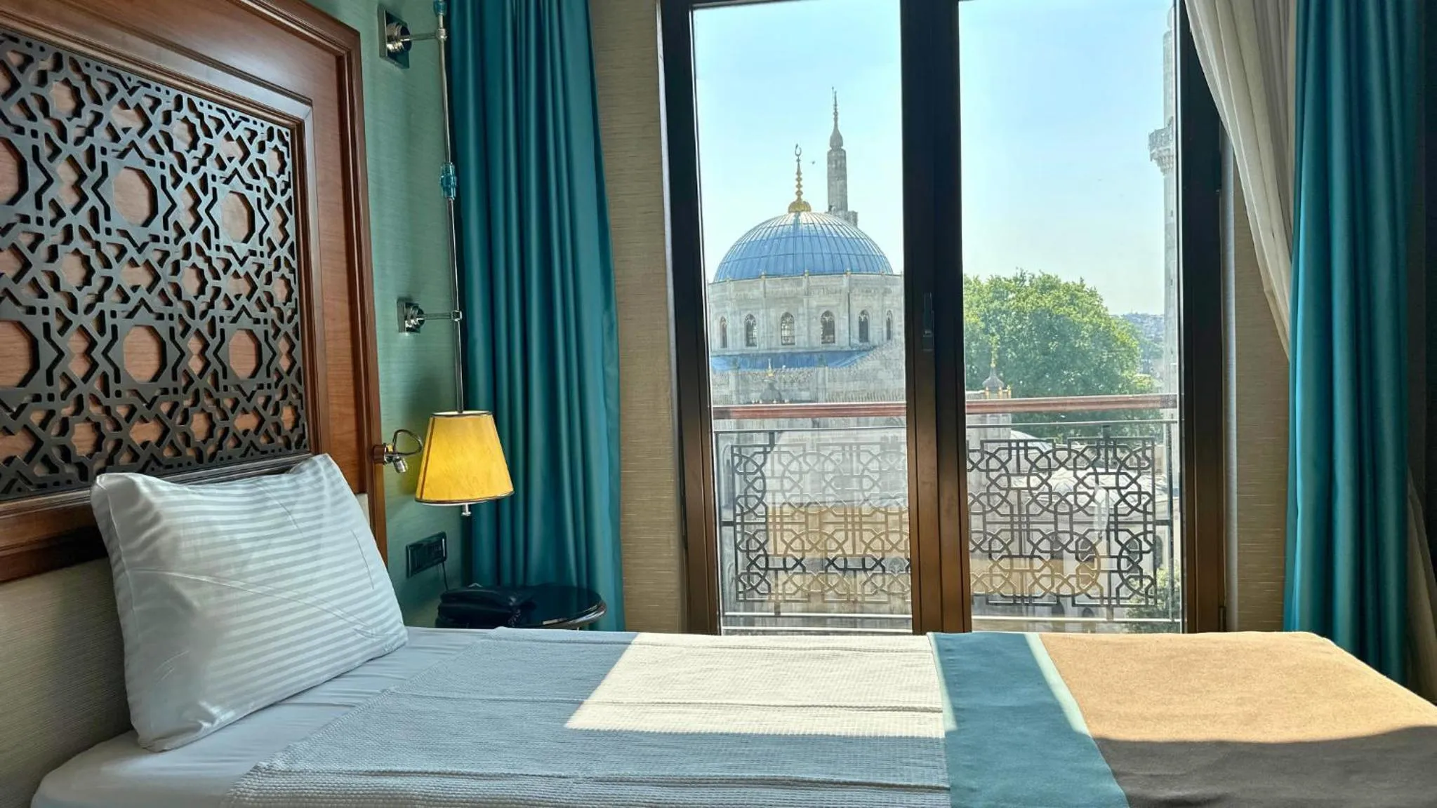 Bed in Grand Durmaz Hotel