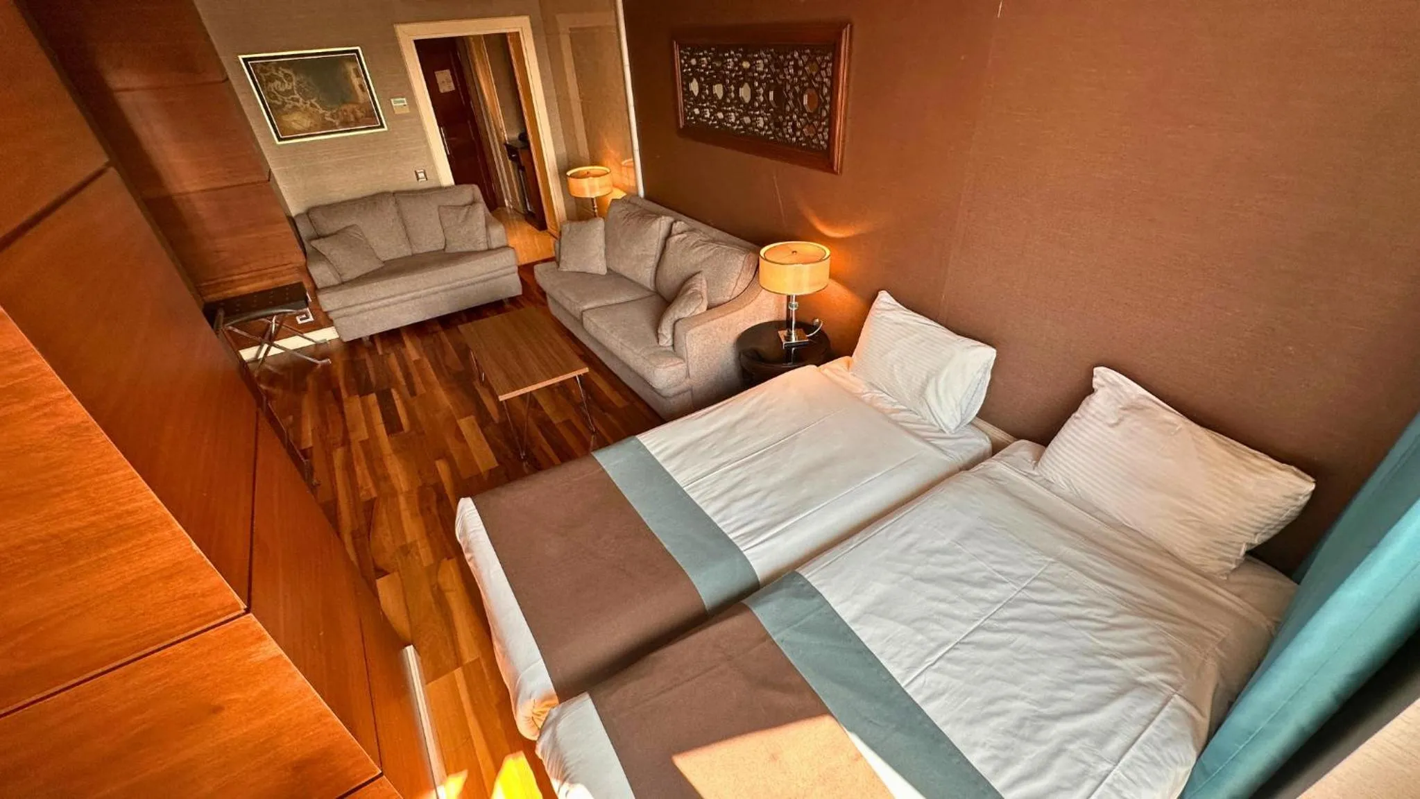 Living room, Bed in Grand Durmaz Hotel