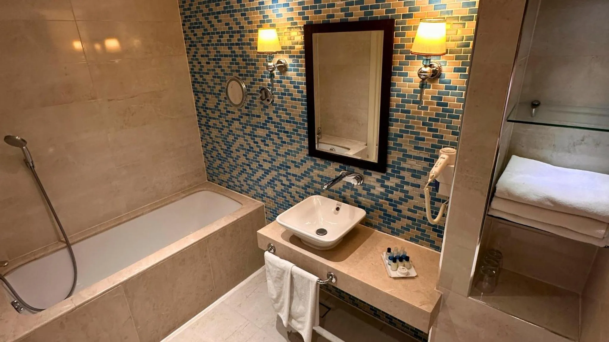 Shower in Grand Durmaz Hotel