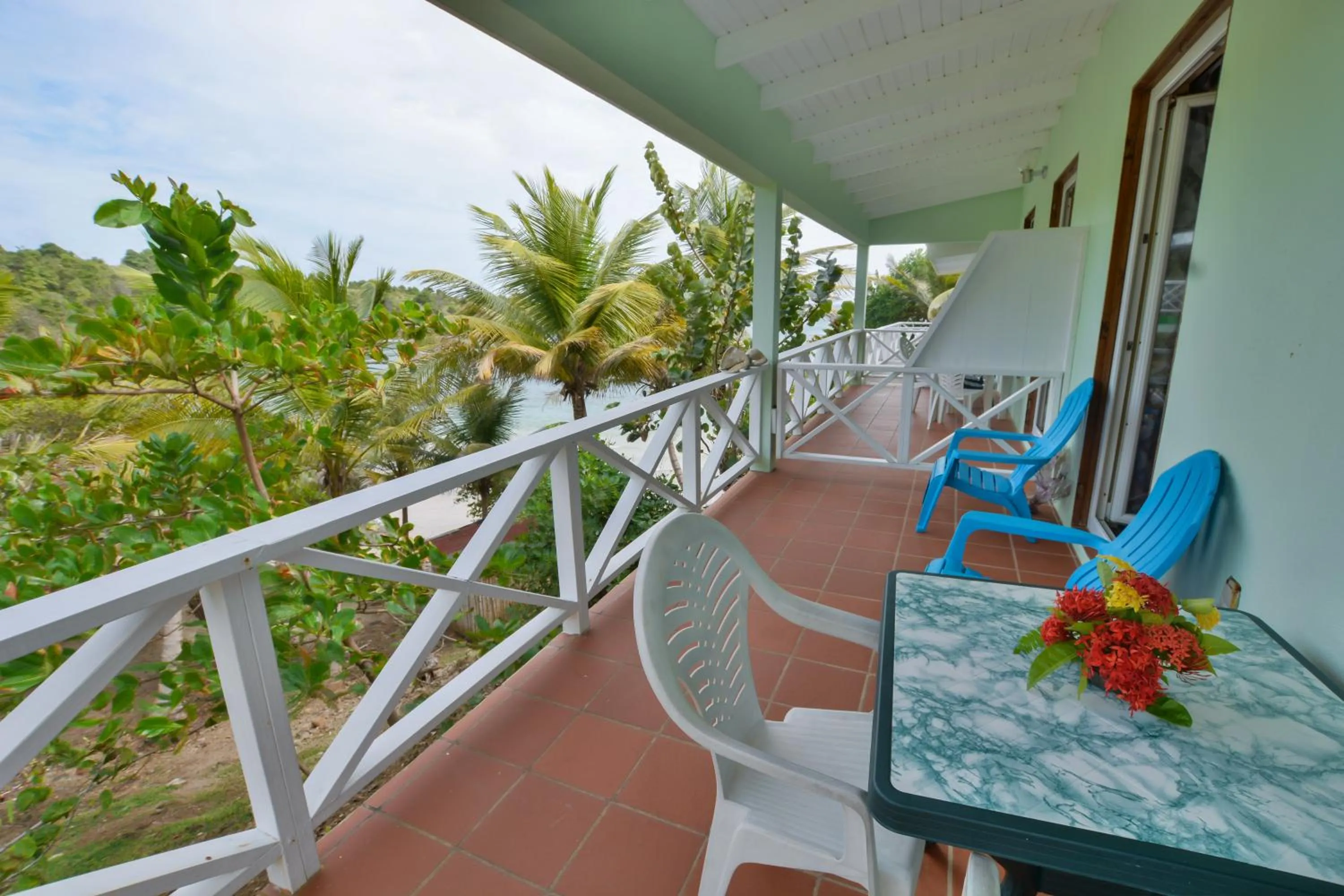 Patio in Cabier Ocean Lodge